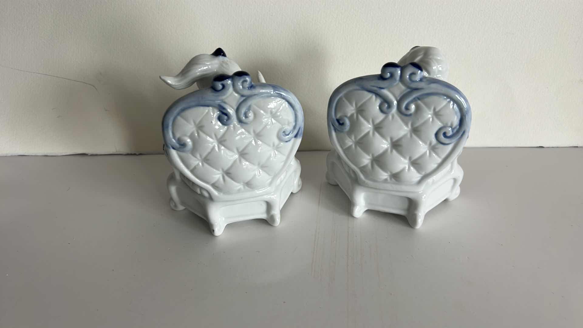 Photo 1 of 2 BLUE AND WHITE PORCELAIN FIGURINES H4.5”