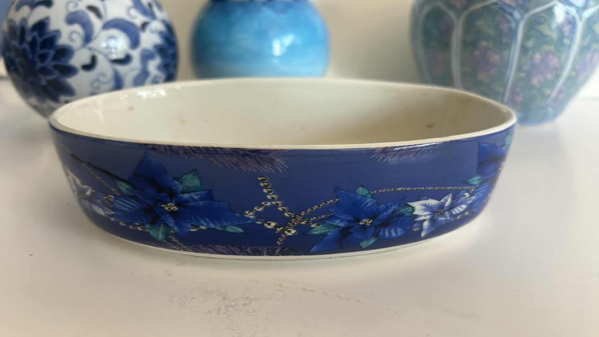 Photo 1 of 5 PC BLUE AND WHITE PORCELAIN/CERAMIC ASSORTMENT (ORBS 5”)