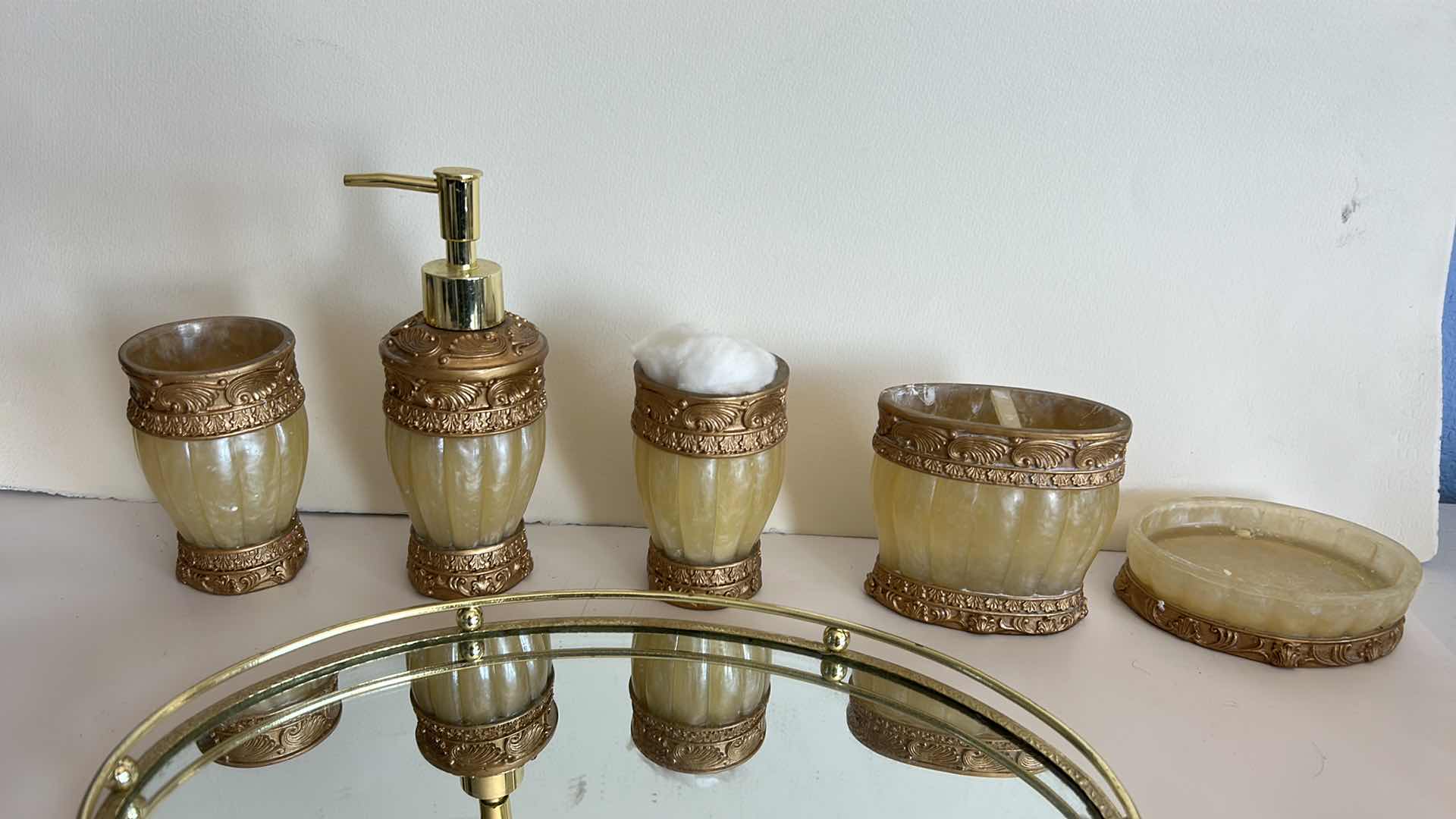 Photo 1 of 6 PC - BATHROOM ACCESSORIES