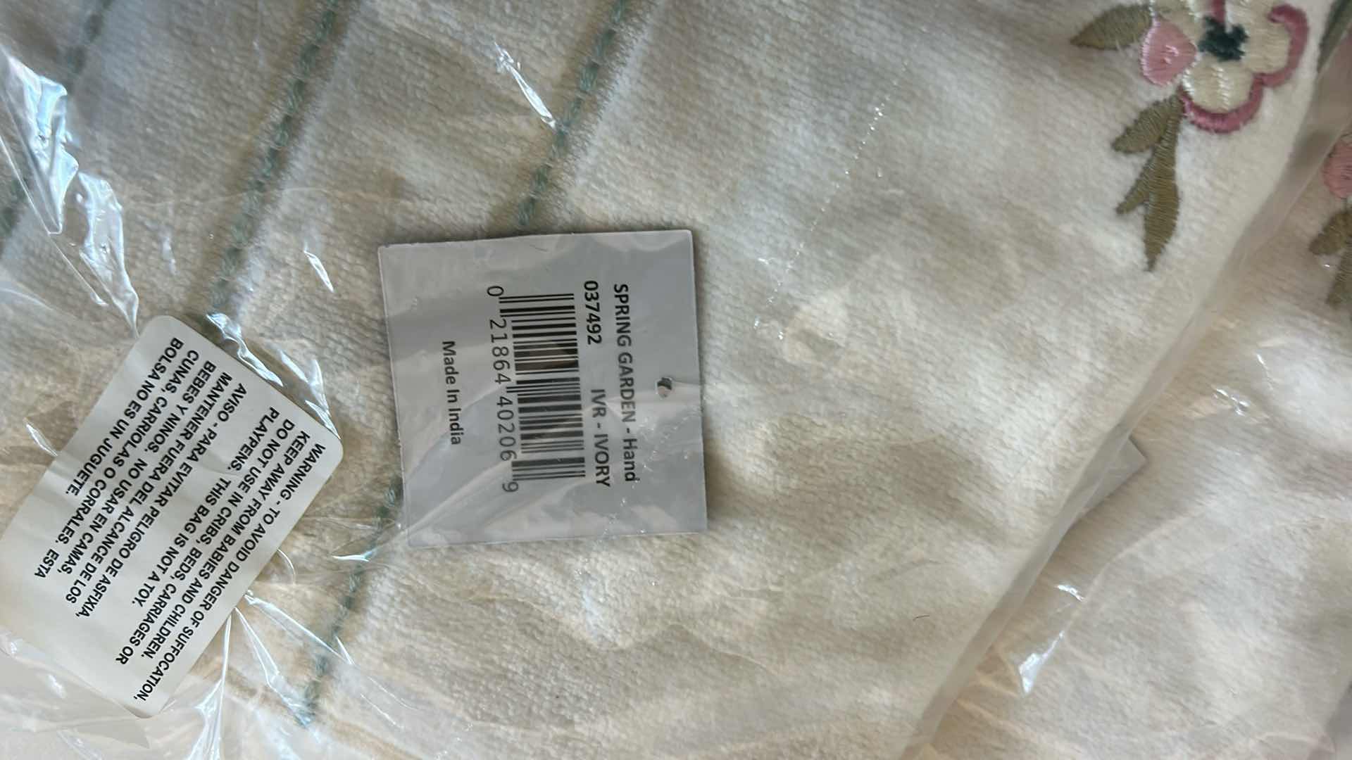 Photo 1 of 6 NEW SPRING GARDEN HAND TOWELS