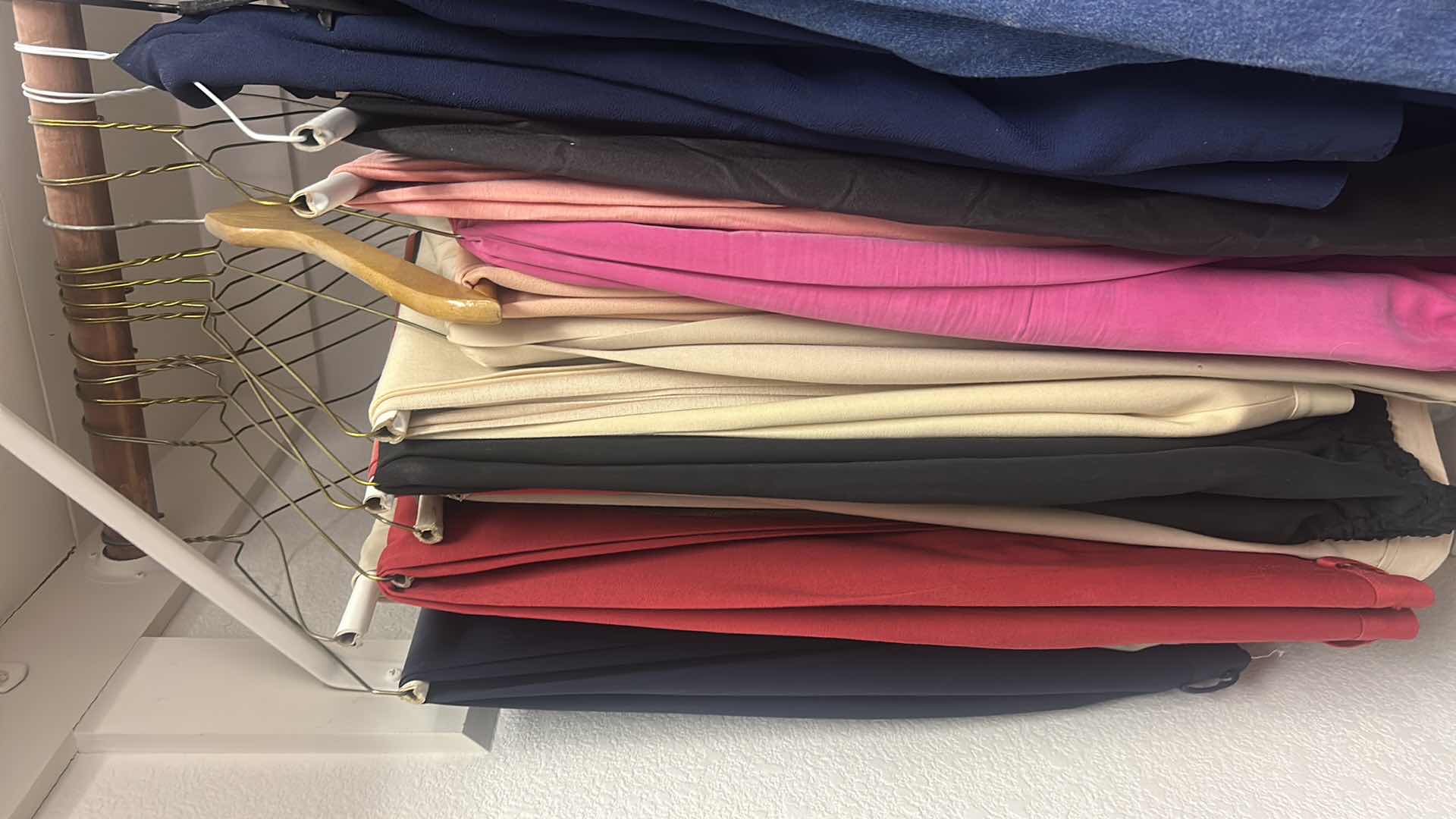 Photo 1 of RACK OF WOMENS CLOTHING SIZES XL XXL