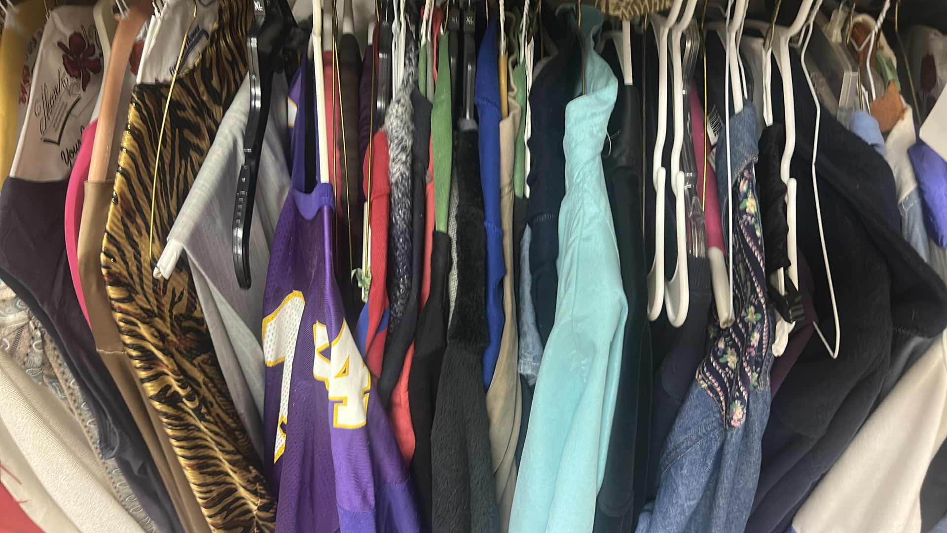 Photo 1 of RACK OF WOMENS CLOTHING SIZES XL XXL
