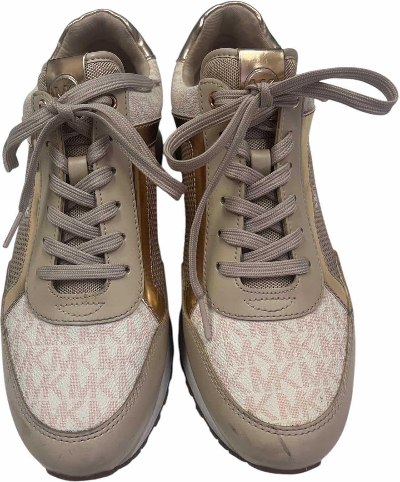 Photo 1 of MICHAEL KORS SNEAKERS SIZE 10
