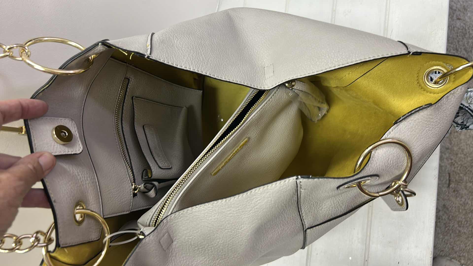 Photo 1 of STEVE MADDEN BWILDE TOTE