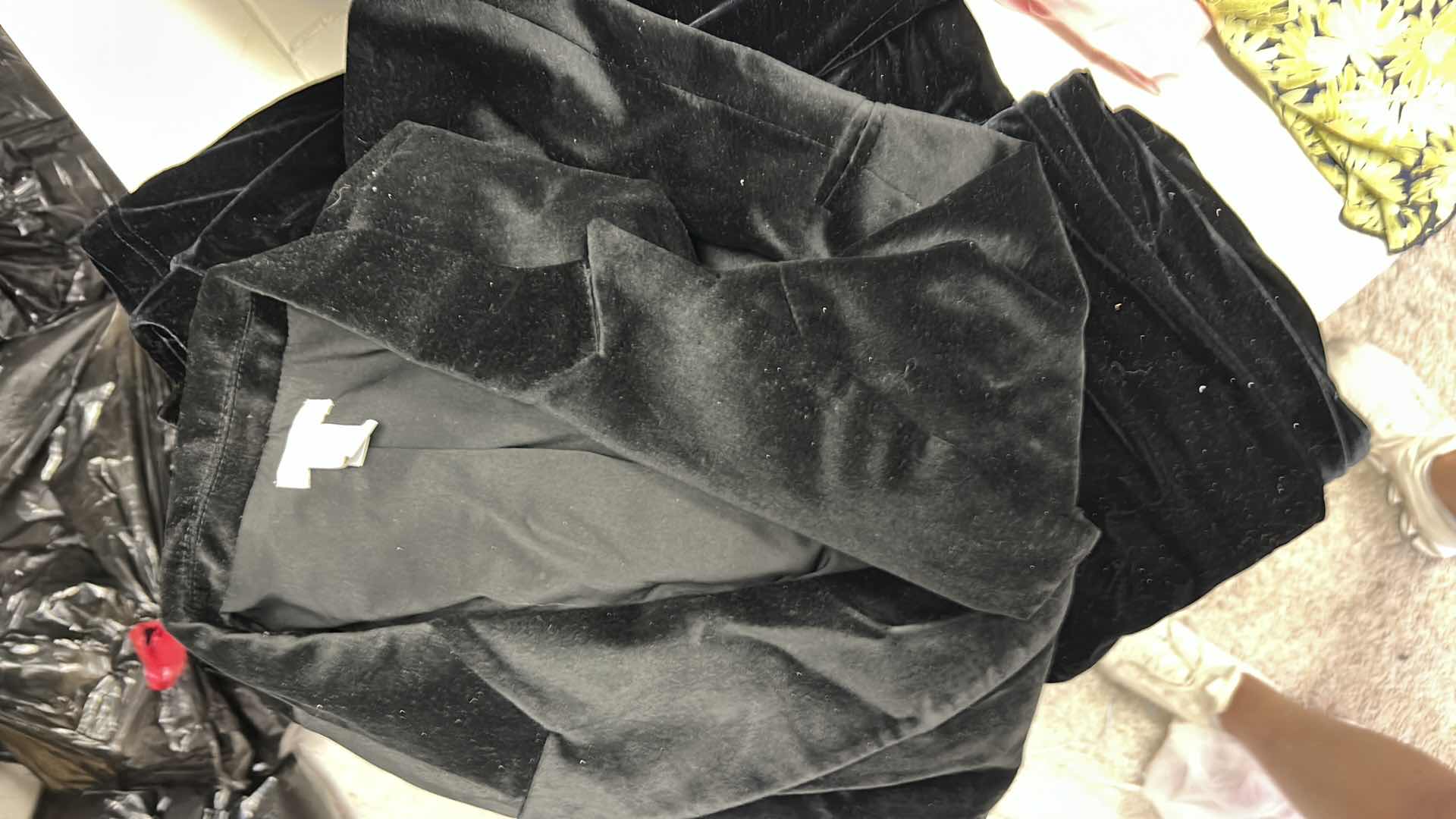 Photo 1 of TOTE - FULL OF XL, XXL WOMENSWEAR, JOHNNY WAS, CHICOS AND MORE