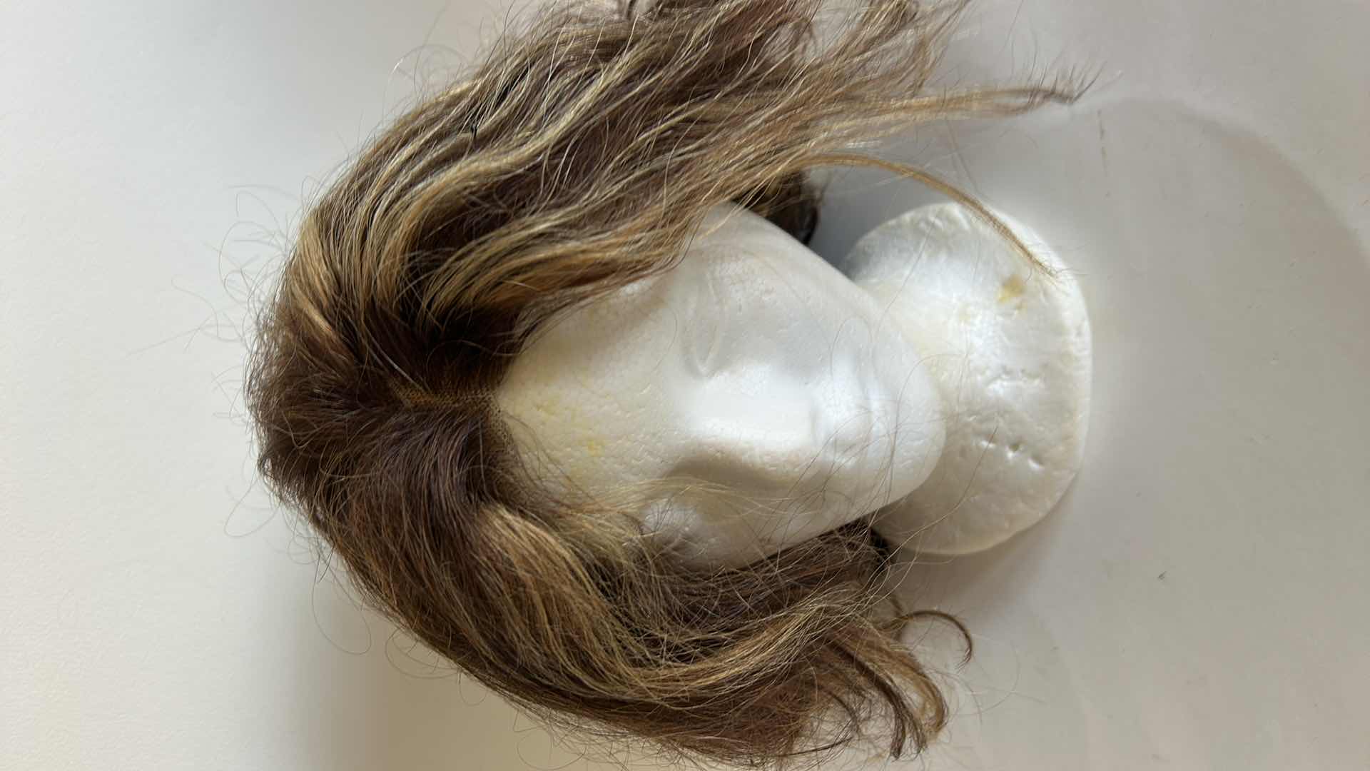 Photo 1 of 3 - WOMENS WIGS