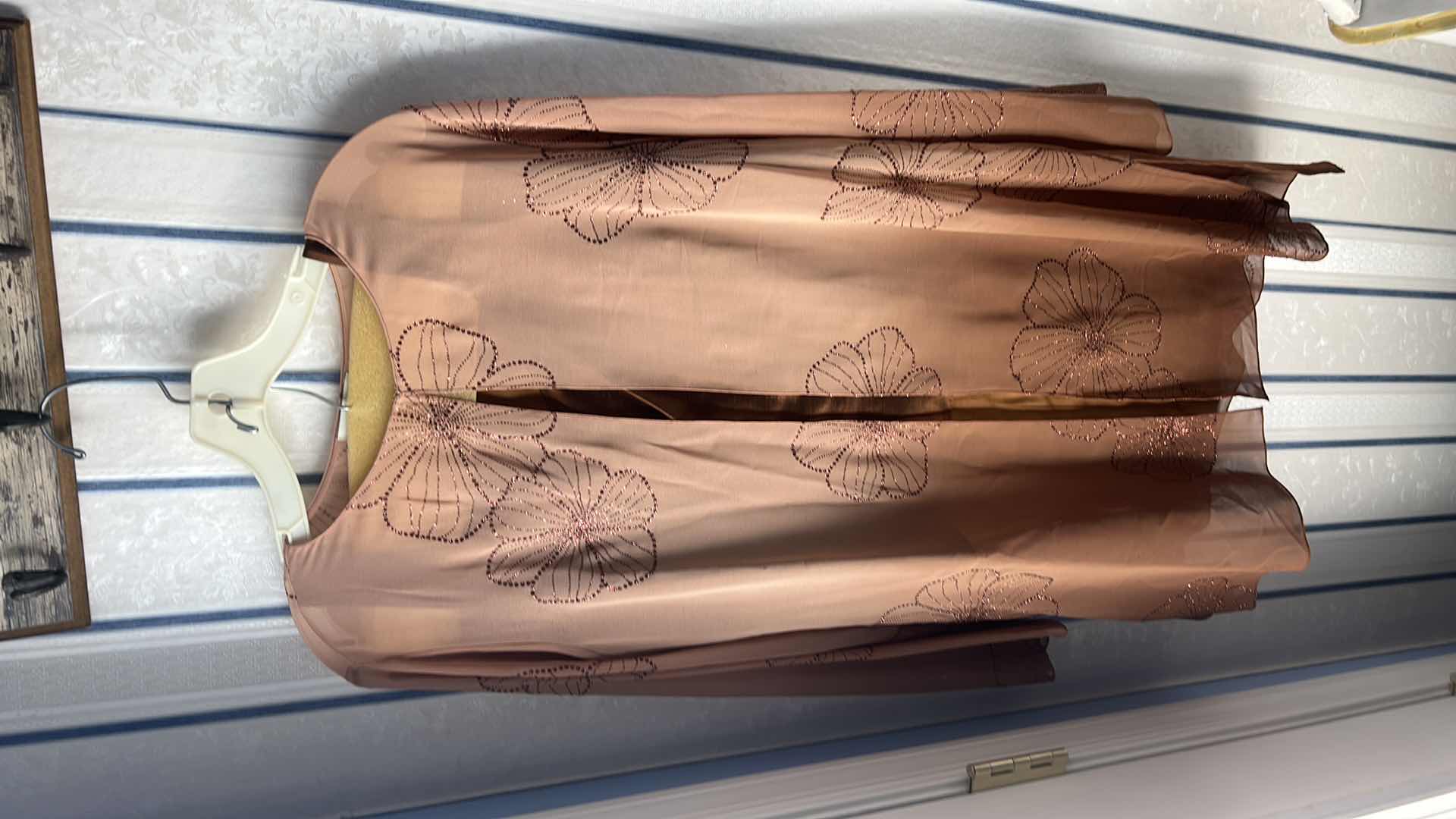 Photo 1 of WOMENS 4 PC PLUS SIZE CLOTHING