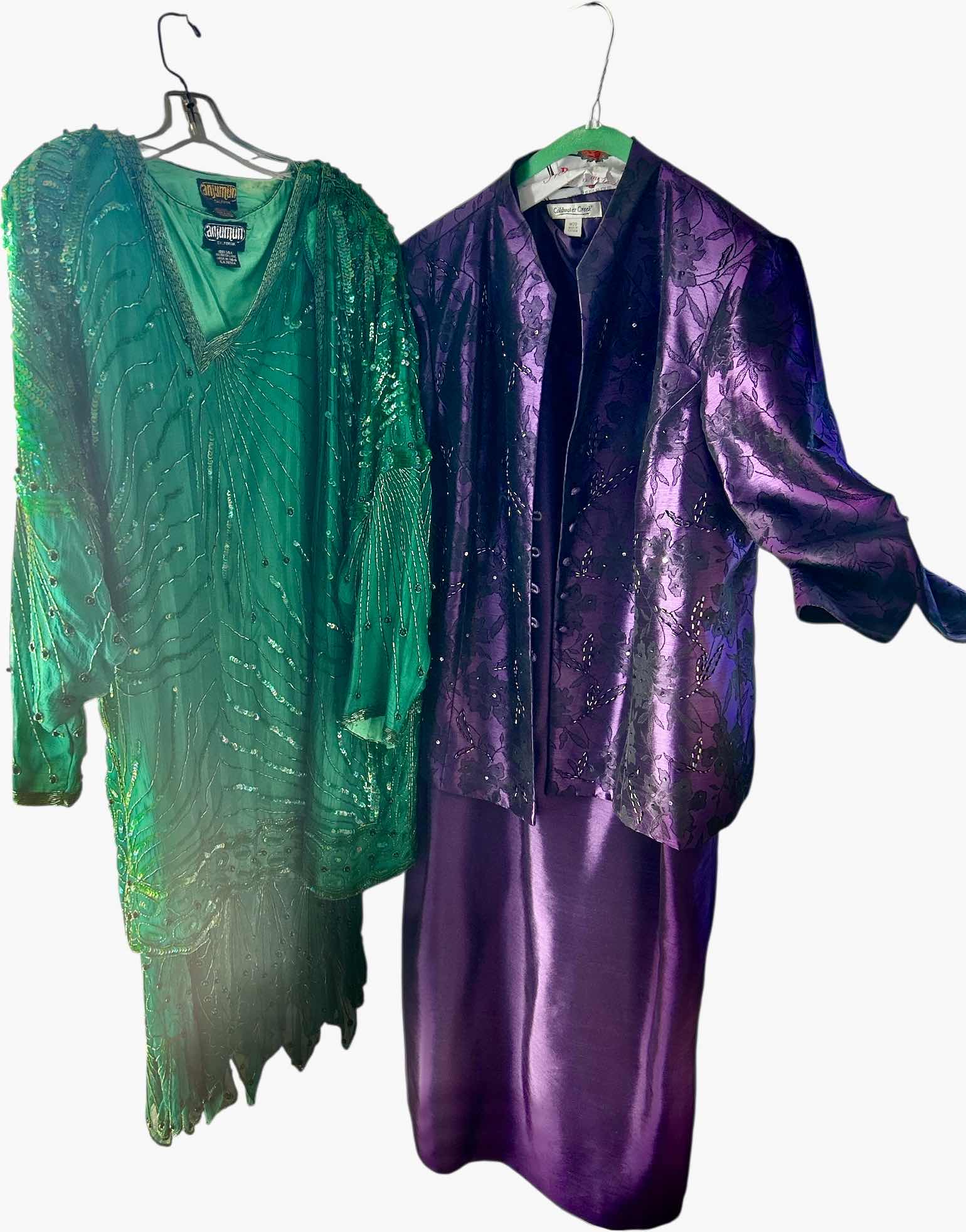 Photo 1 of WOMENS 4 PC PLUS SIZE CLOTHING