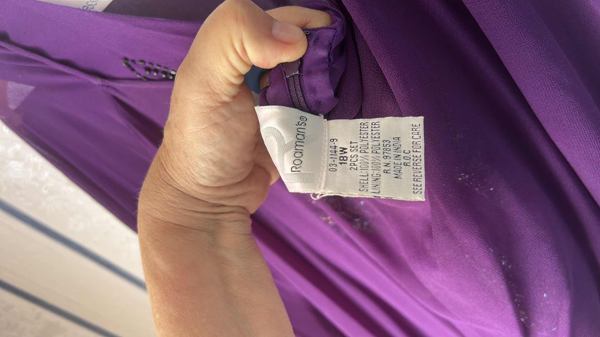 Photo 1 of WOMENS 3PC PLUS SIZE CLOTHING