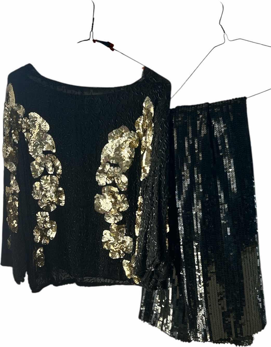 Photo 1 of WOMENS 2PC PLUS SIZE CLOTHING