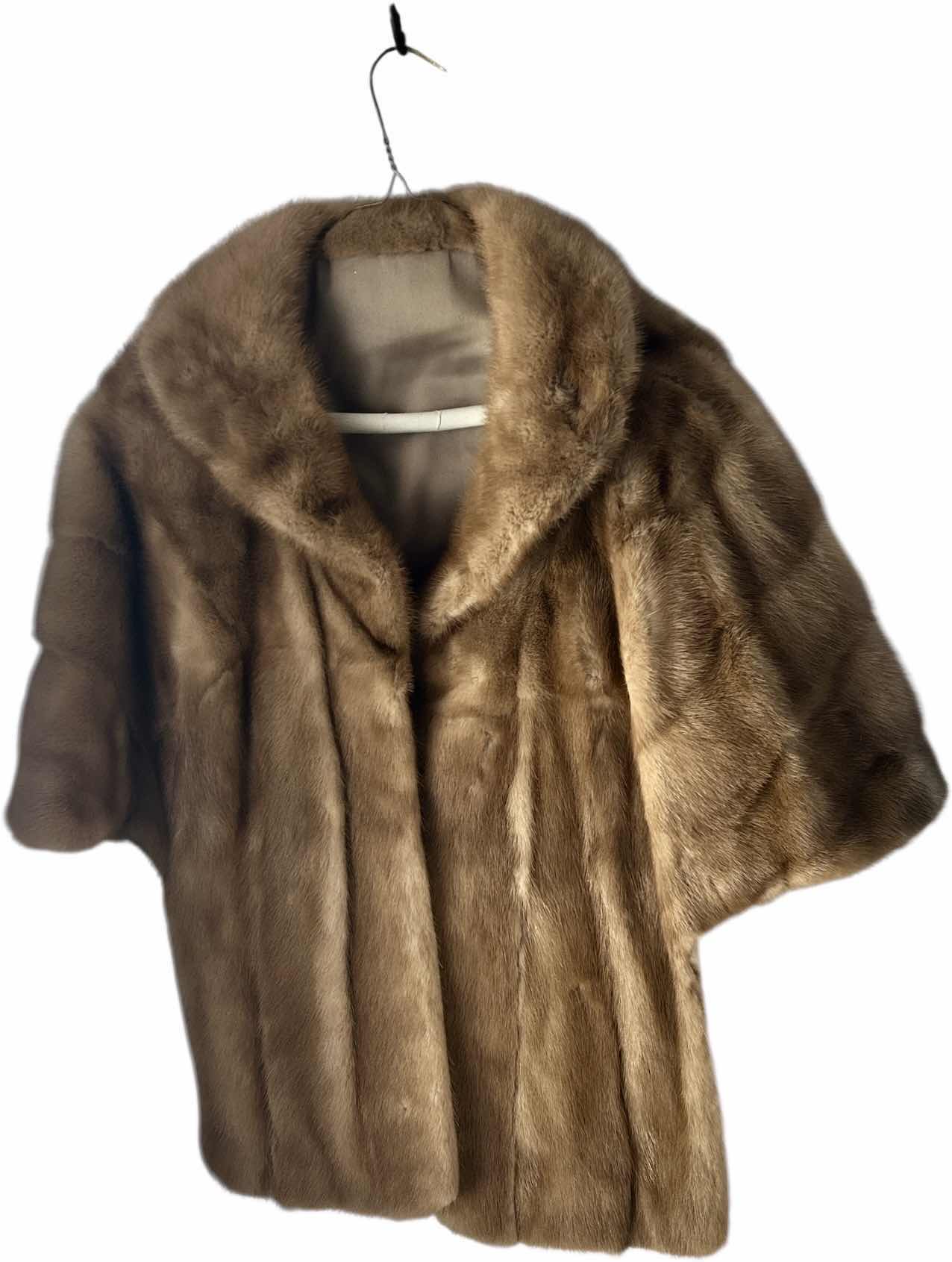 Photo 1 of WOMENS PLUS SIZE MINK STOLL