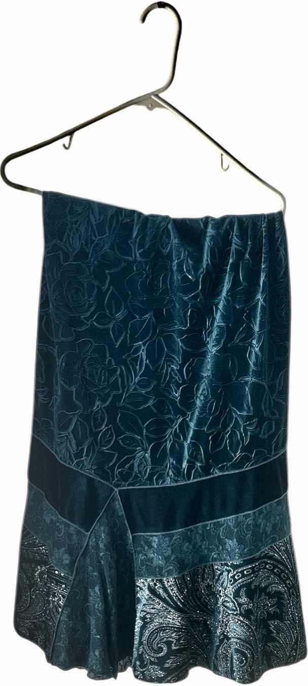 Photo 1 of WOMENS 2X PLUS SIZE SKIRT, NEW WITH TAGS