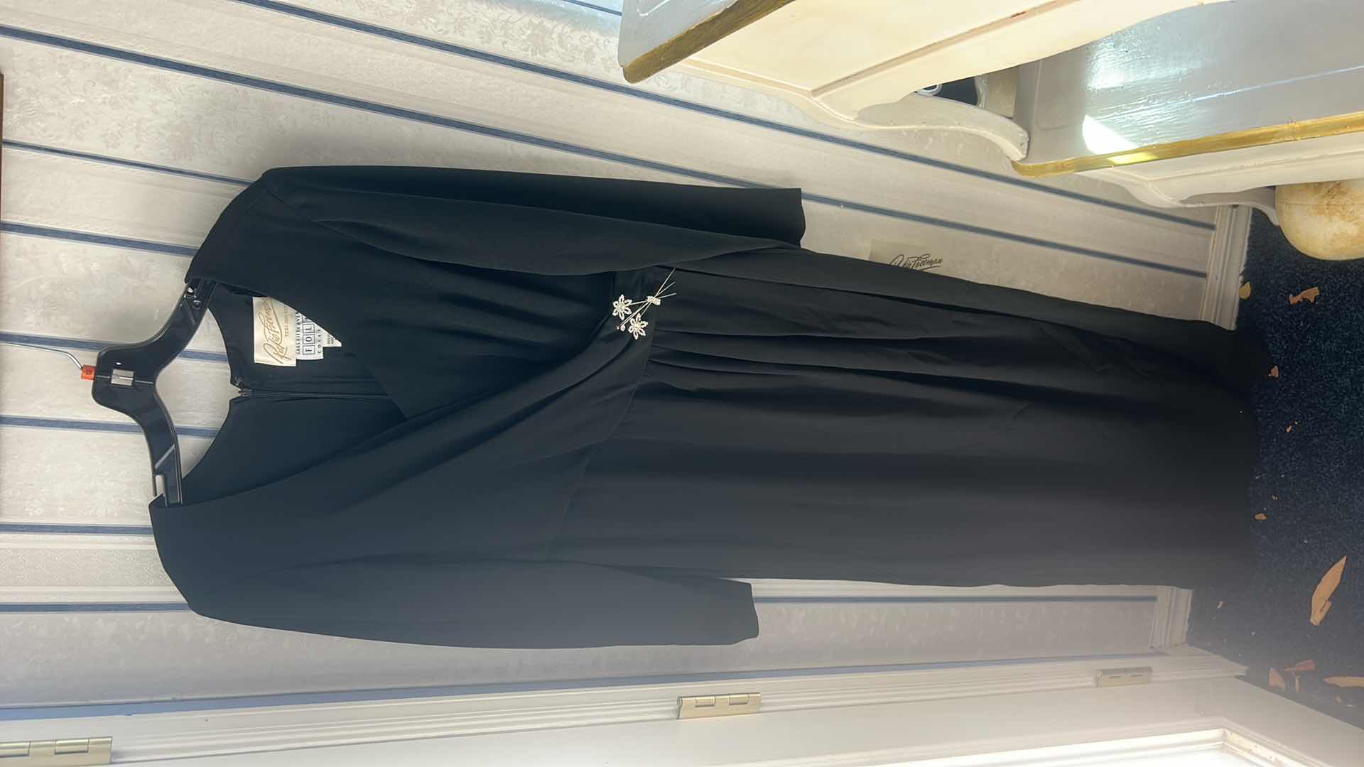 Photo 1 of WOMENS 2 PC PLUS SIZE CLOTHING