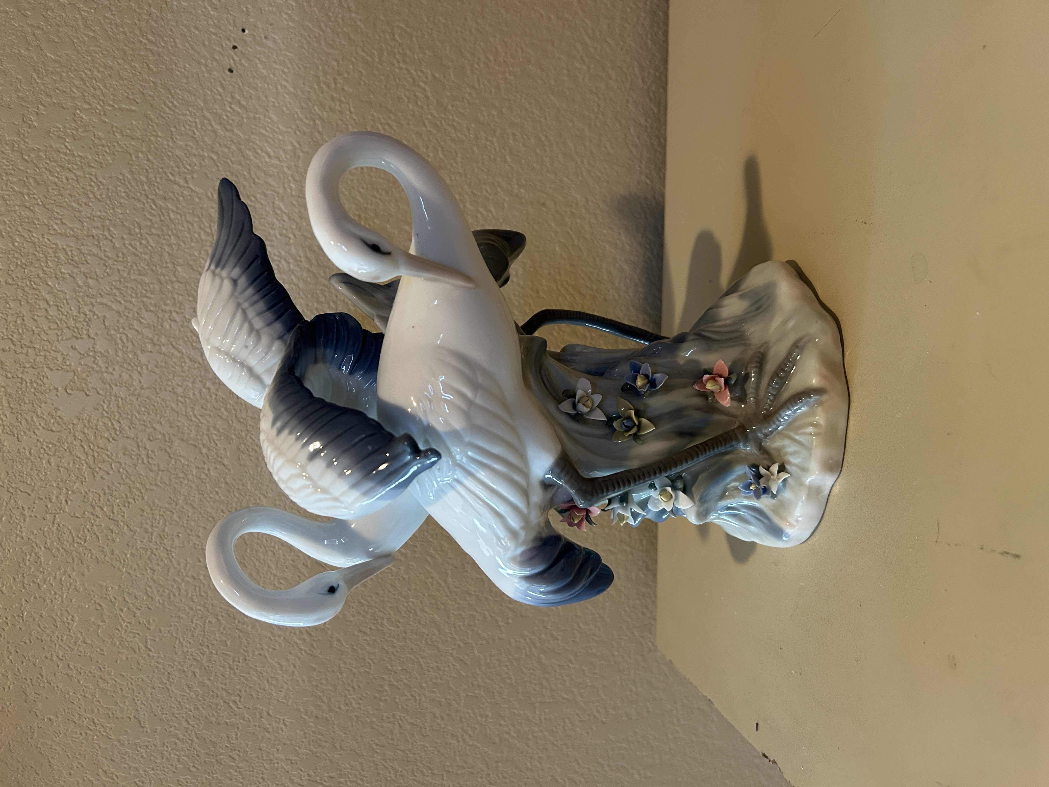Photo 1 of PORCELAIN CRANE FIGURINE H11.5”