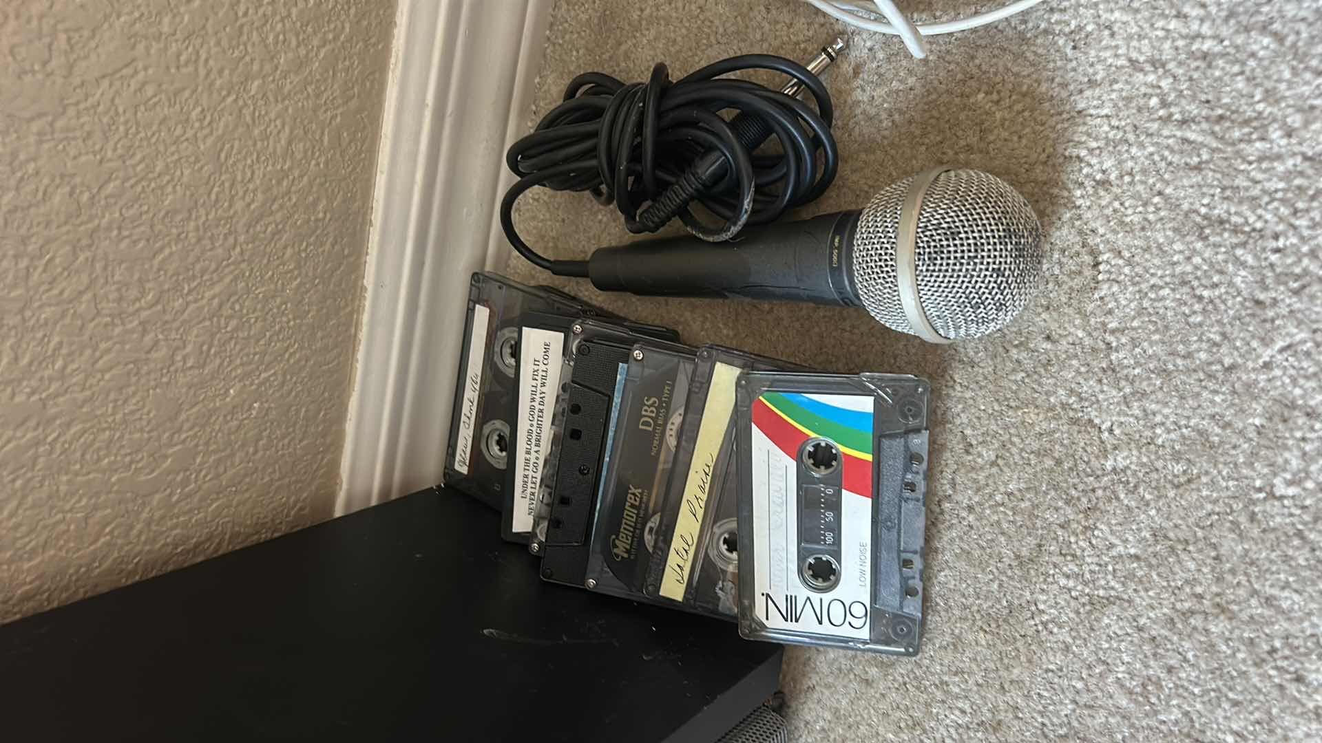 Photo 1 of SONGTECH SYSTEM WITH 2 SPEAKERS & MICROPHONE