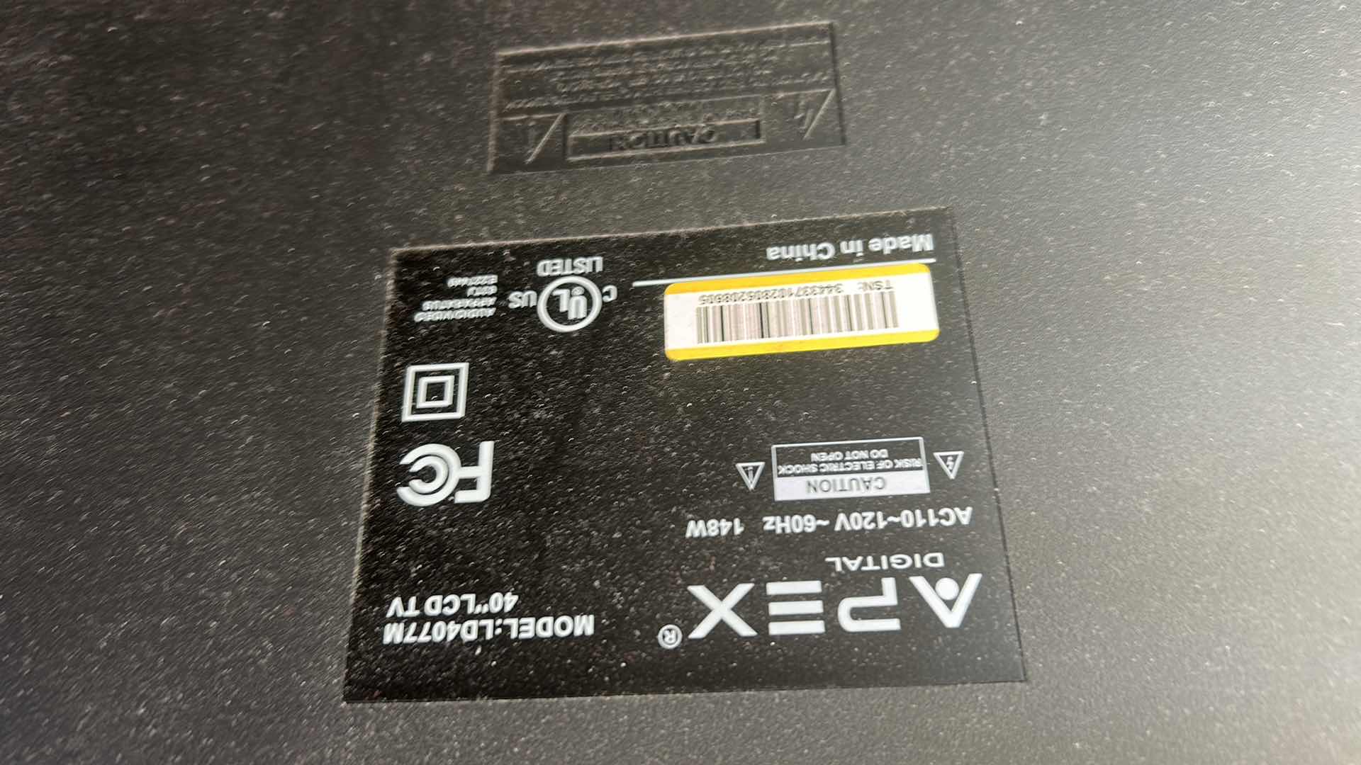 Photo 1 of APEX 40” TV