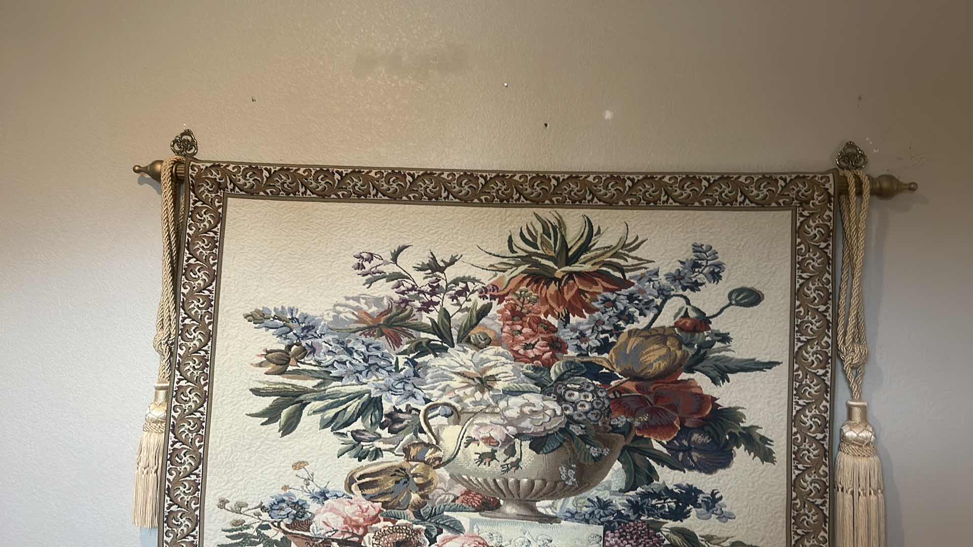 Photo 1 of WALL TAPESTRY BY CORONA DECOR COMPANY 49“ x H37 1/2“