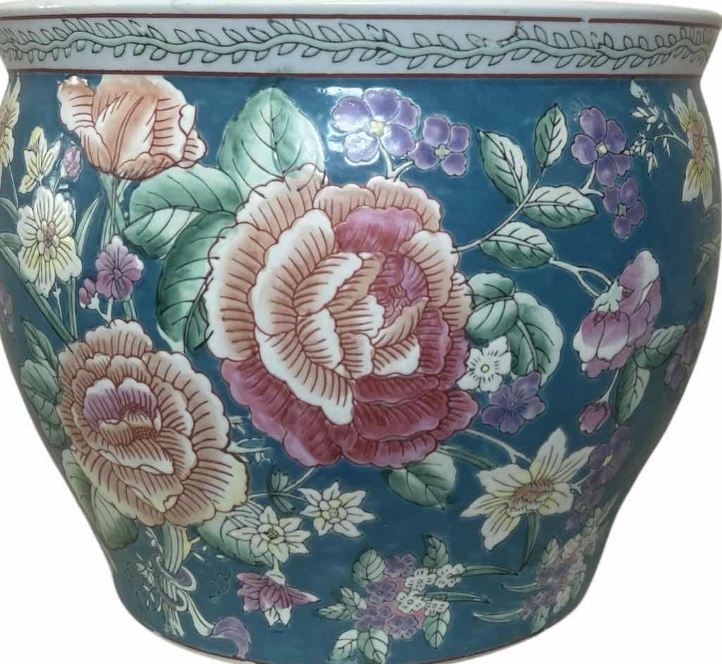 Photo 1 of AUTHENTIC CHINESE PORCELAIN FISHBOWL POT 12” x H9 1/2”