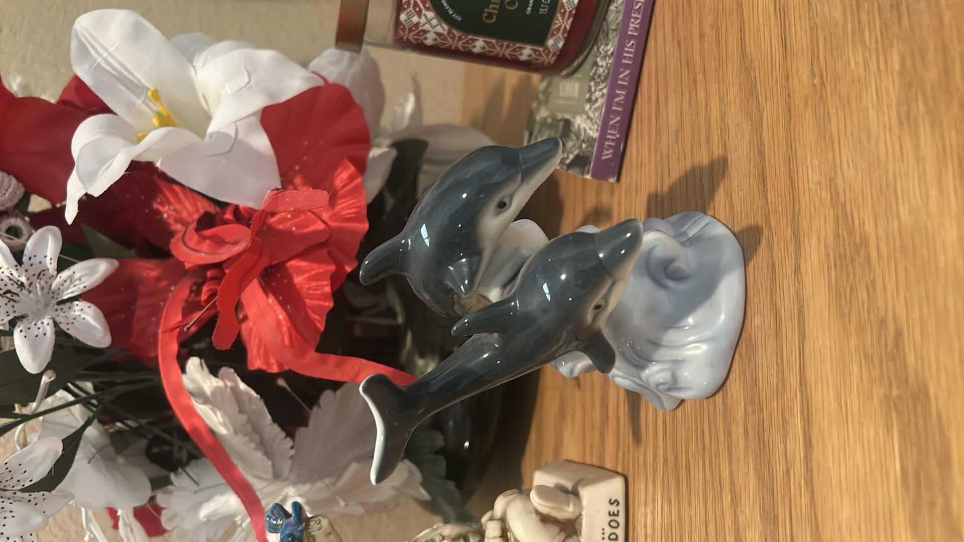 Photo 1 of HOME DECOR ASSORTMENT