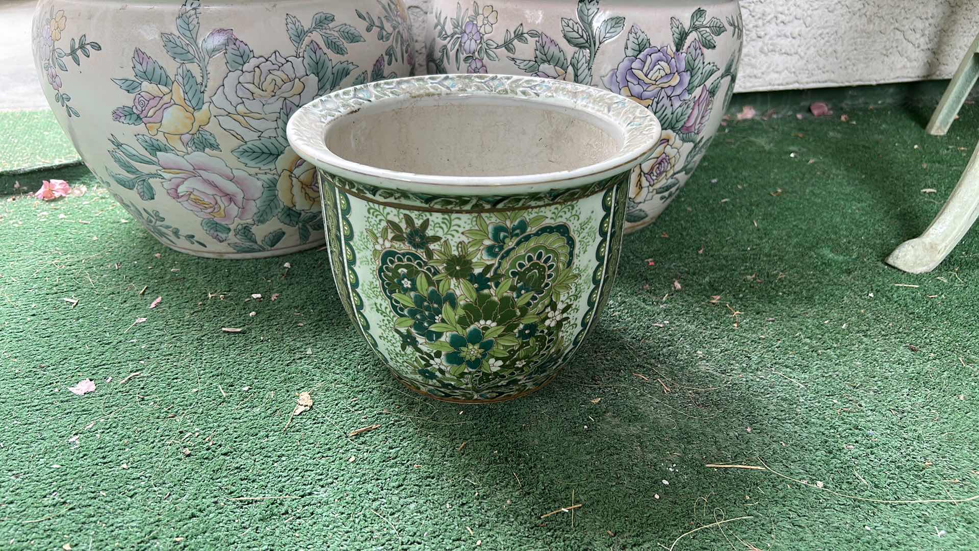 Photo 1 of 3 PORCELAIN POTS ( LARGEST 13 1/2” x H8 1/2”)