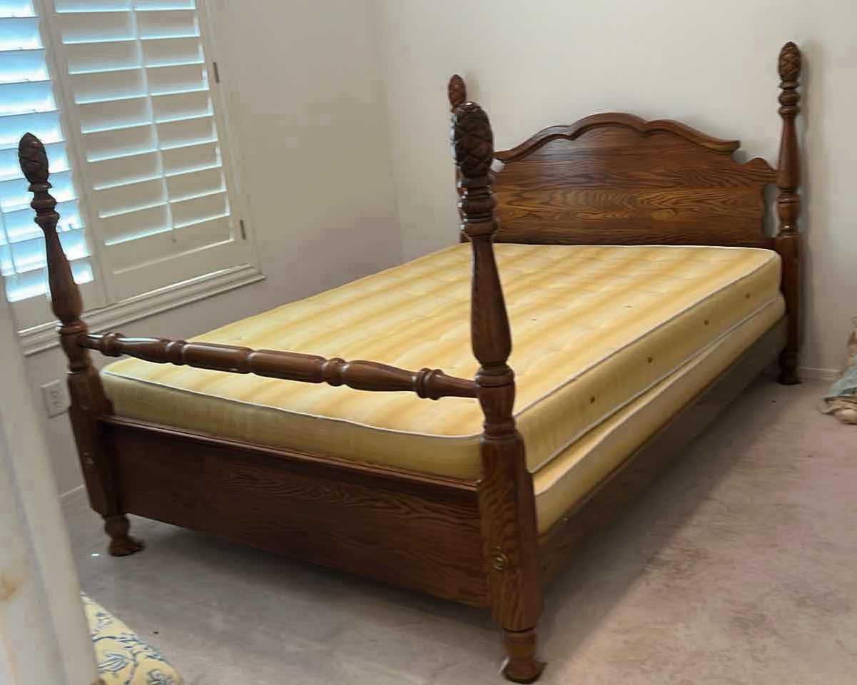 Photo 1 of QUEEN SOLID OAK PINECONE 4 POST BED W FRAME & MATTRESSES