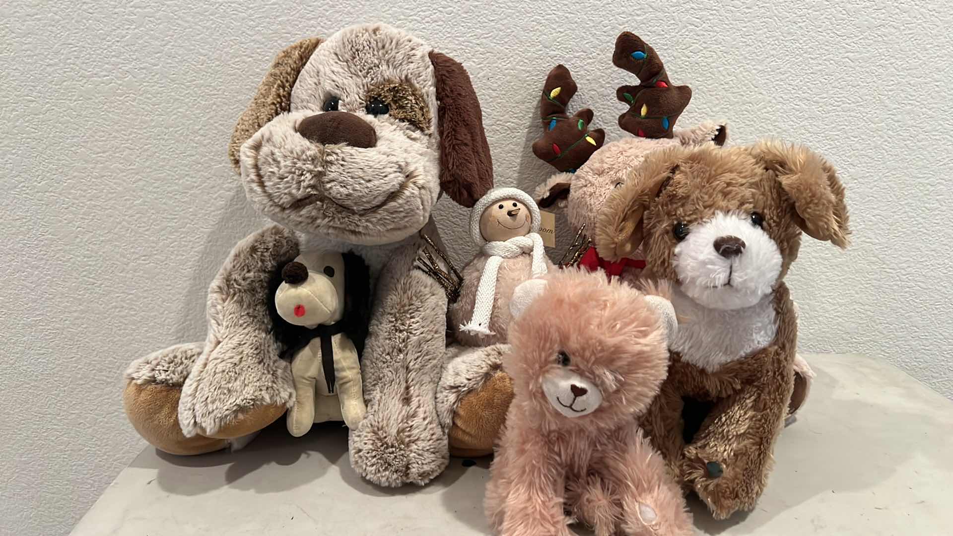 Photo 1 of 6-STUFFED ANIMALS