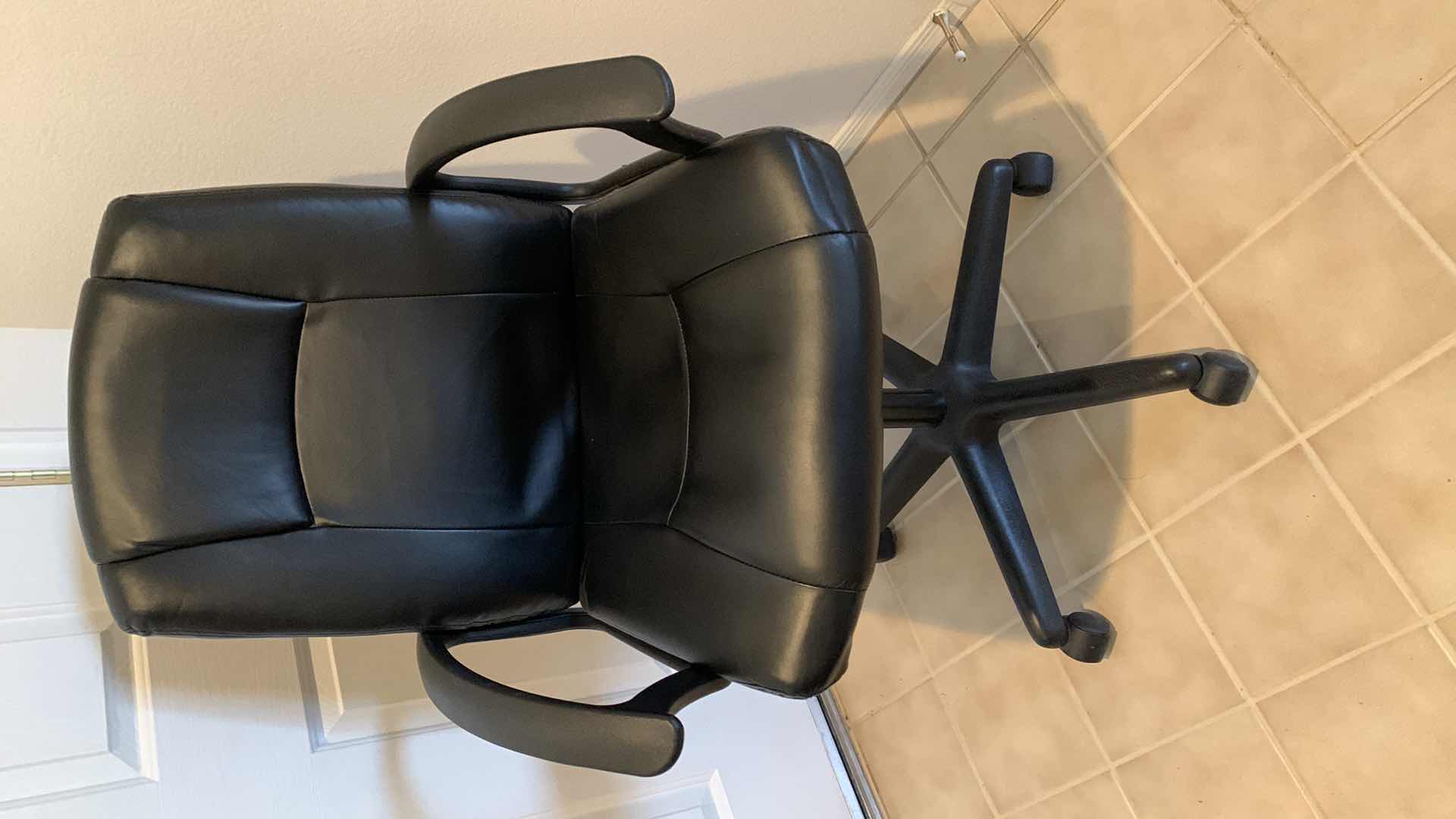 Photo 1 of BLACK SWIVEL OFFICE CHAIR