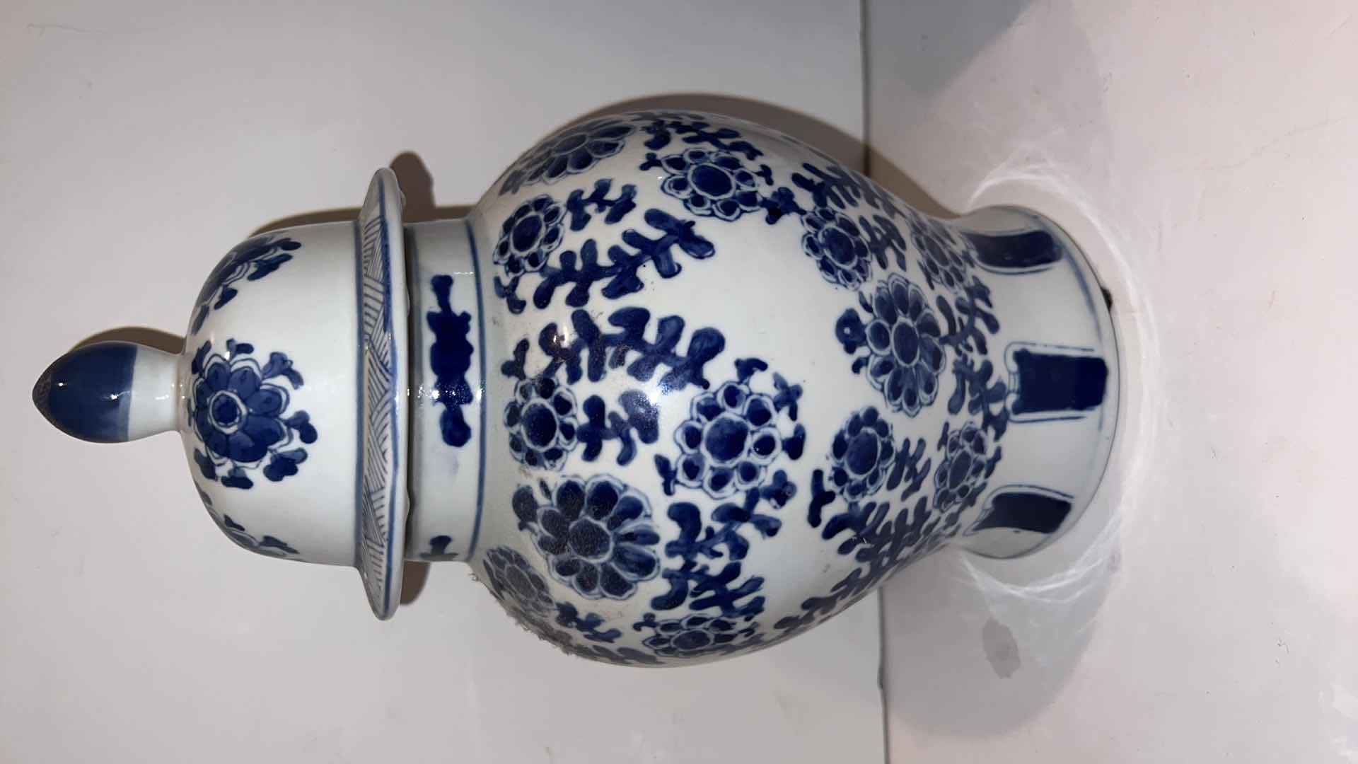 Photo 3 of 4-BLUE & WHITE LIDDED JARS (TALLEST HEIGHT 12”)