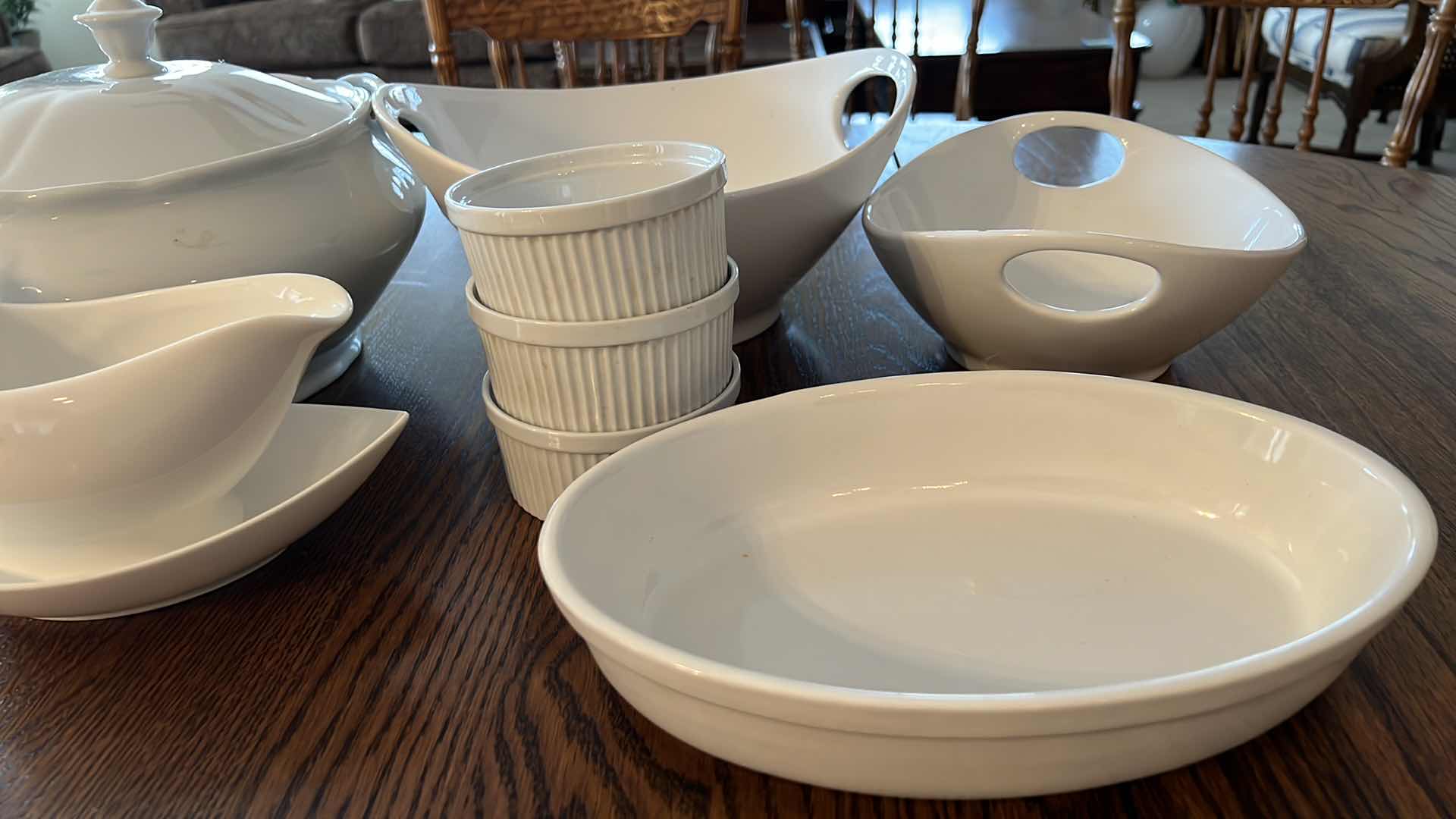 Photo 4 of WHITE CERAMIC SERVEWARE