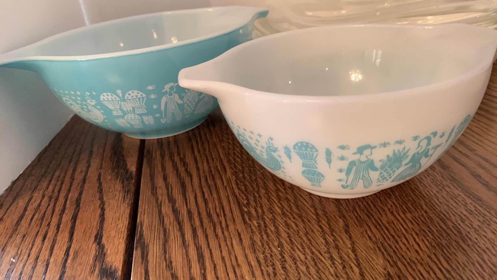 Photo 2 of 3- VINTAGE CORNING WARE BLUE SUNFLOWER CASSEROLE DISHES W LIDS,  2 VINTAGE PYREX BOWLS