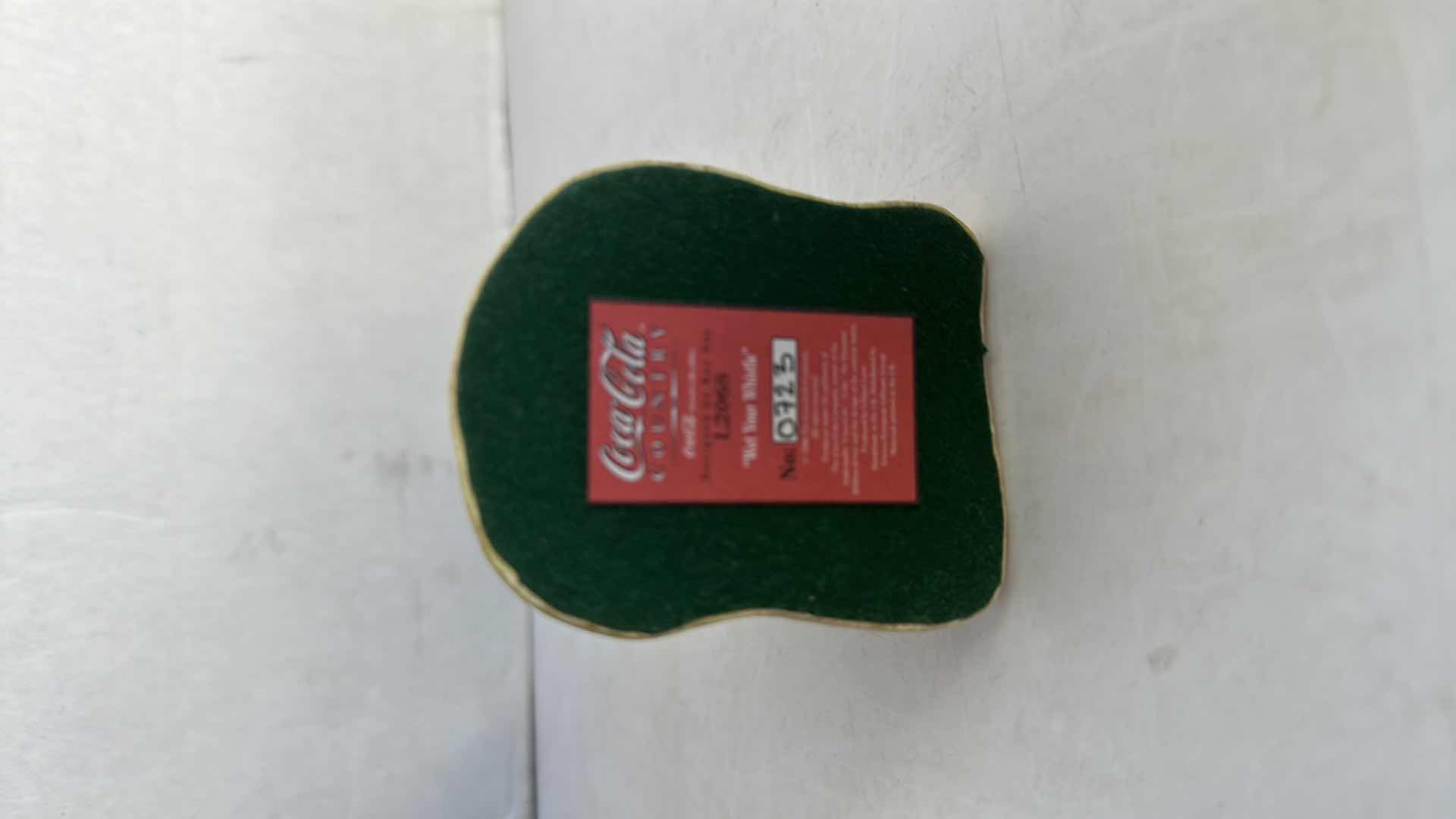 Photo 3 of 3-VINTAGE COLLECTIBLE MINI COCA COLA COUNTRY HOUSES