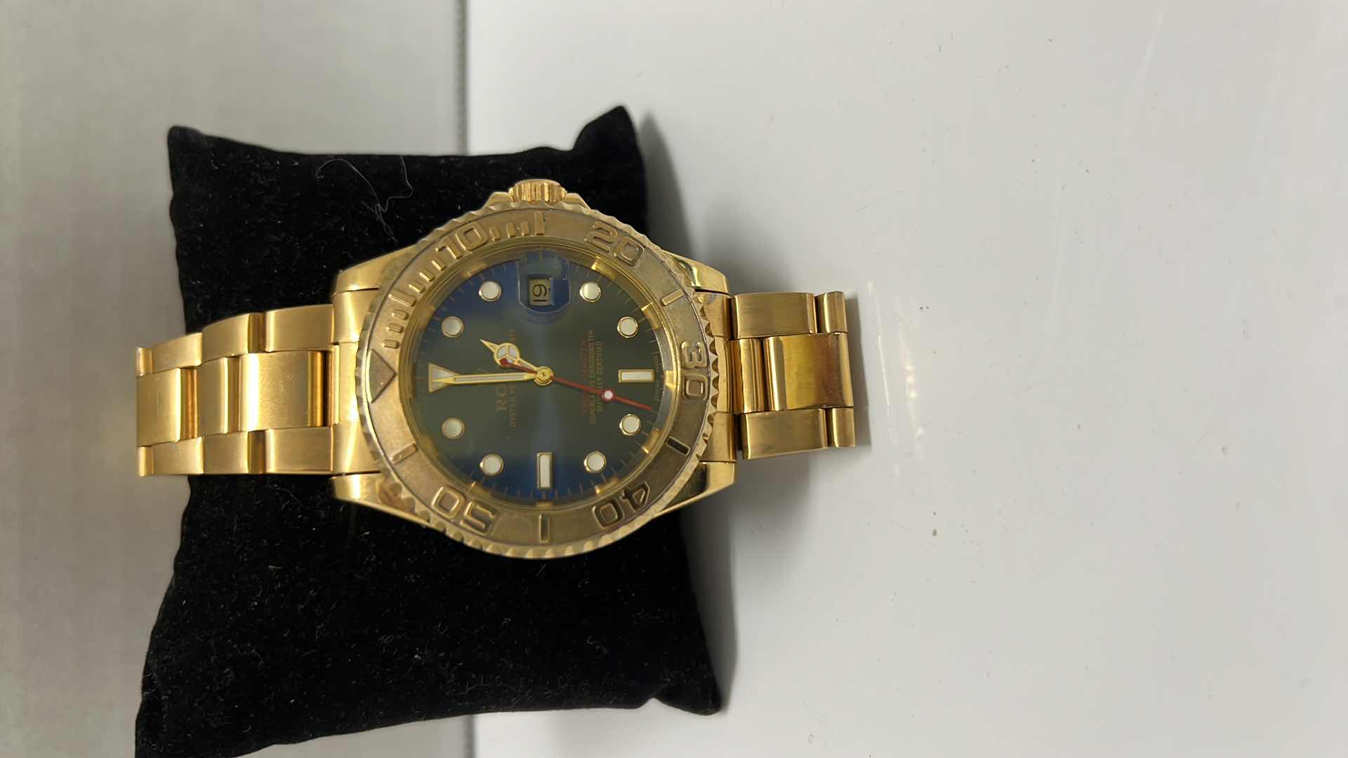 Photo 5 of FAUX GOLD ROLEX WATCH (NOT AUTHENTIC)