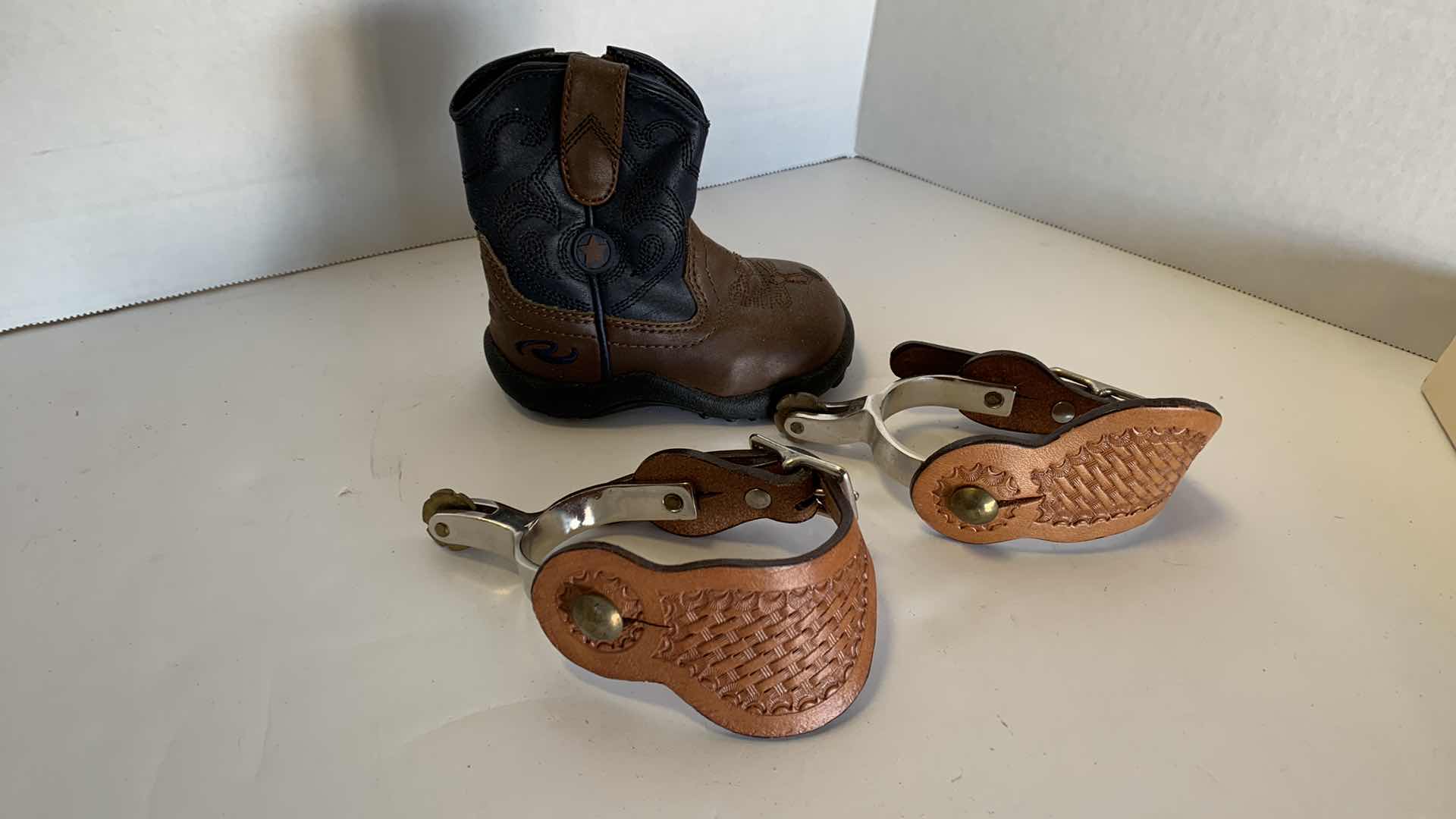 Photo 1 of CHILDRENS  LEATHER AND METAL COWBOY SPURS