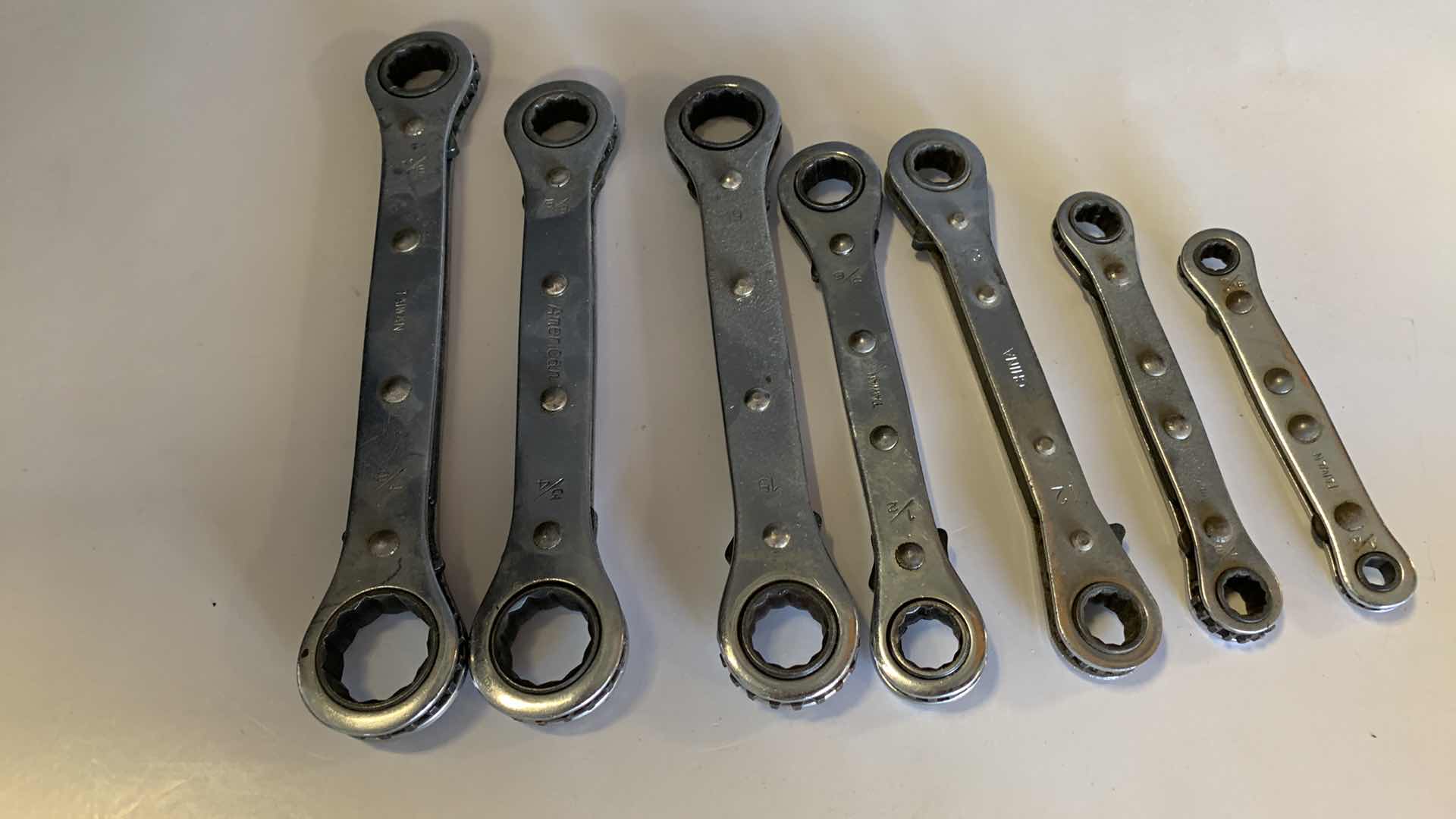 Photo 1 of 7 PIECE- VINTAGE OXWALL STANDARD CLOSED END RATCHET SET. 