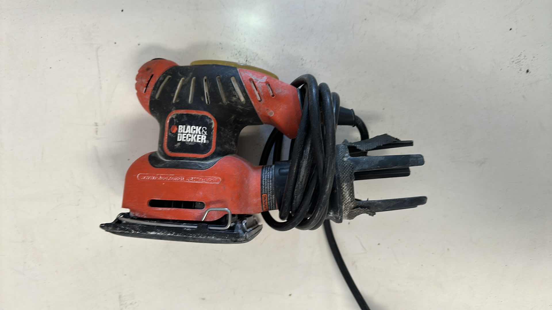 Photo 5 of BLACK & DECKER POWER DRILL, HAND SANDER ELECTRIC (TESTED)