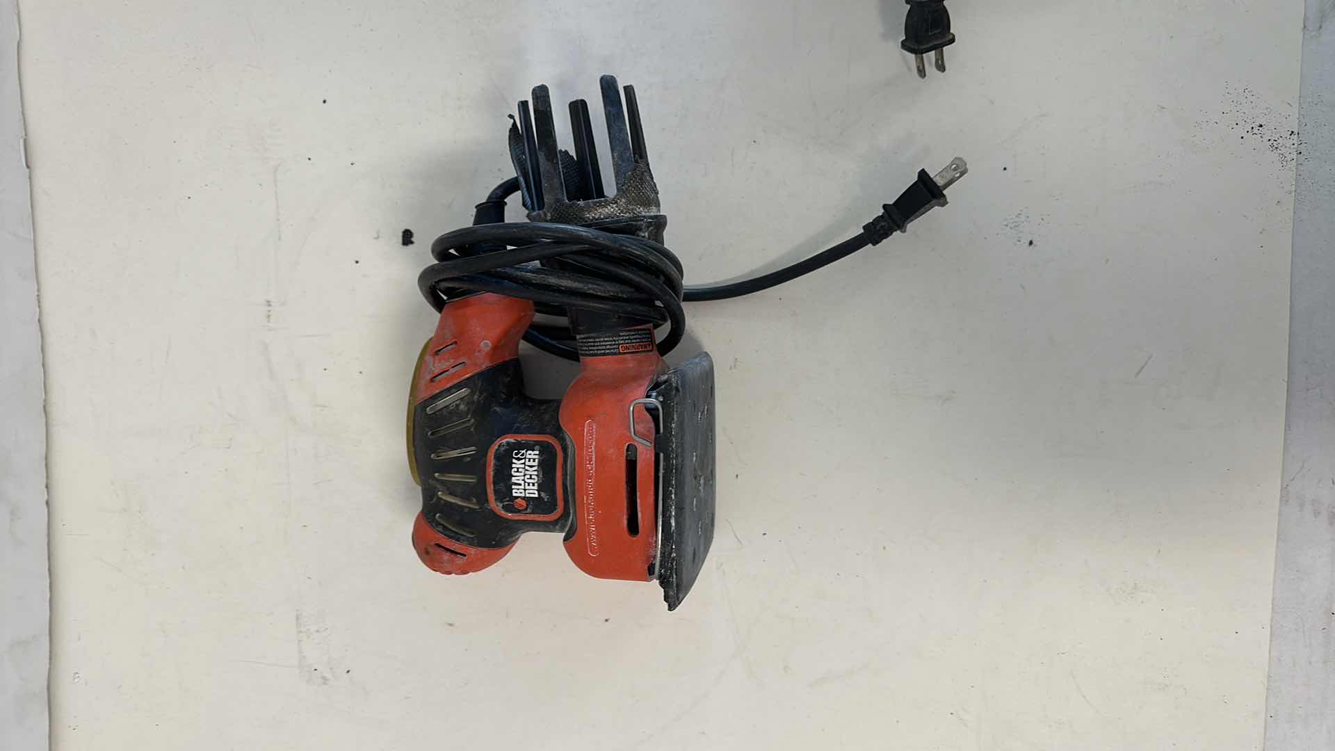 Photo 4 of BLACK & DECKER POWER DRILL, HAND SANDER ELECTRIC (TESTED)