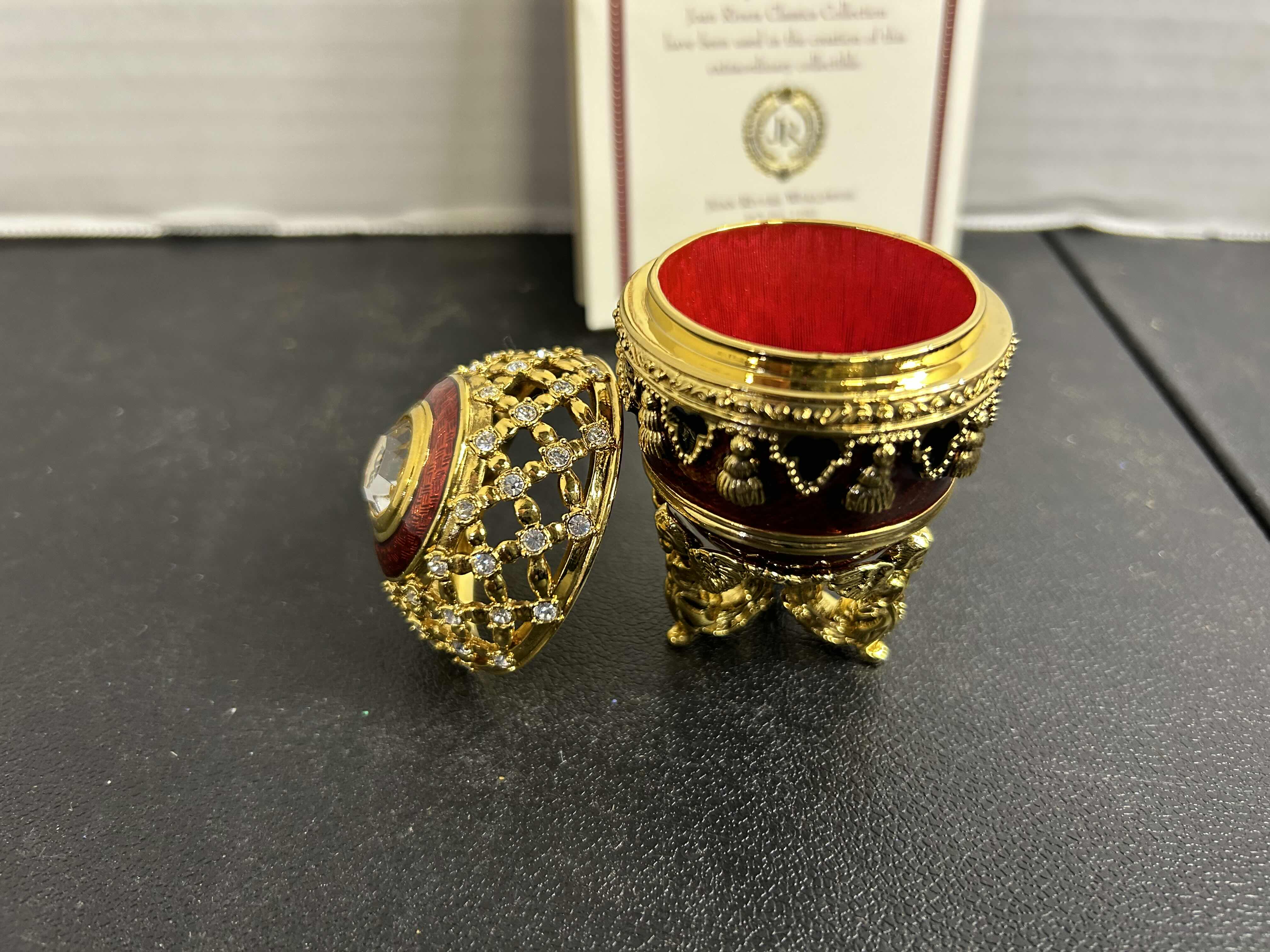 Photo 1 of NIB JOAN RIVERS COLLECTION FABERGE STYLE EGG. “THE LOST TREASURE EGG” CERTIFICATE OF AUTHENTICITY INCLUDED. HOME DECOR.

