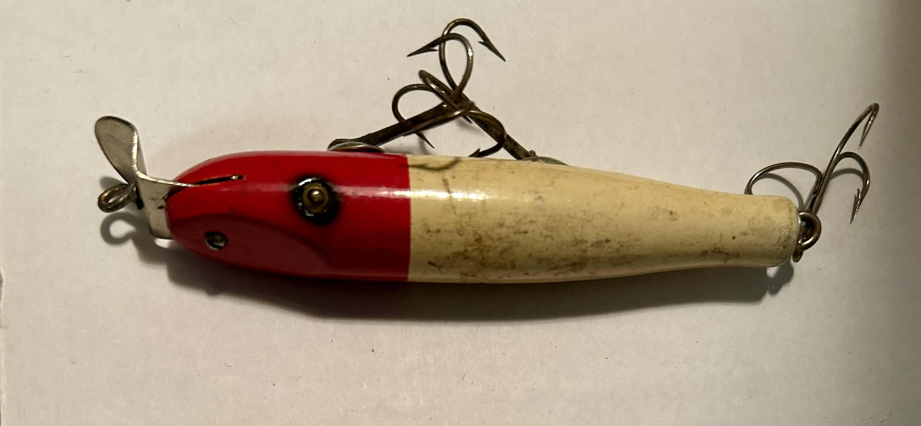 Photo 5 of VINTAGE FIRST AID BOX (EMPTY) AND 3 LURES 

1. RARE VINTAGE BERRY LEBECK MFG. CO. OZARK YELLOW TALKY TOPPER FISHING LURE
2. VINTAGE CREEK CHUB PIKIE FISHING LURE SURFSTER 
3. VINTAGE P & K SWIMMING MOUSE LURE

100.00