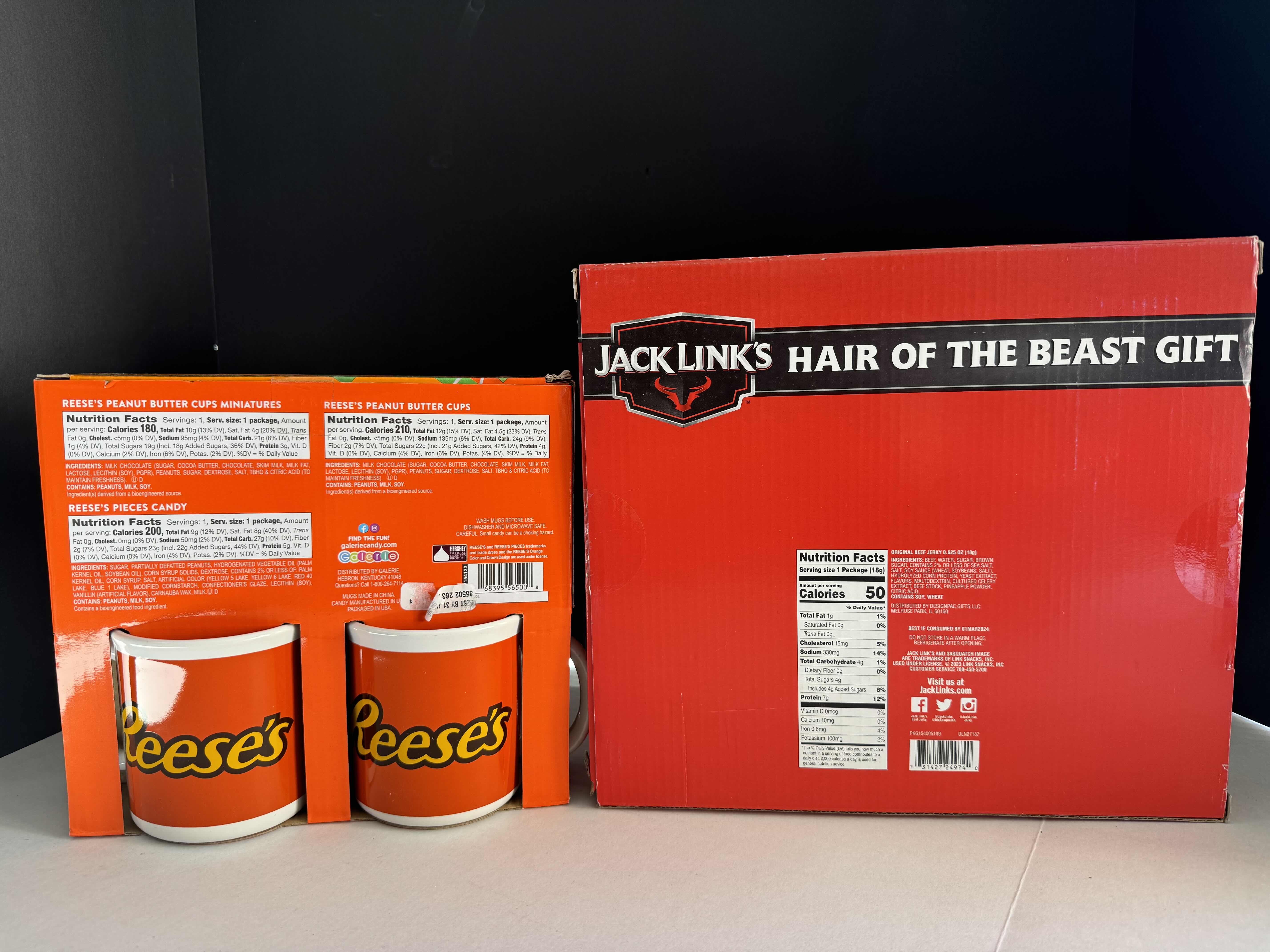 Photo 2 of BRAND NEW REESE’S CHRISTMAS GIFT BOX & JACK LINKS HAIR OF THE BEAST GIFT SET