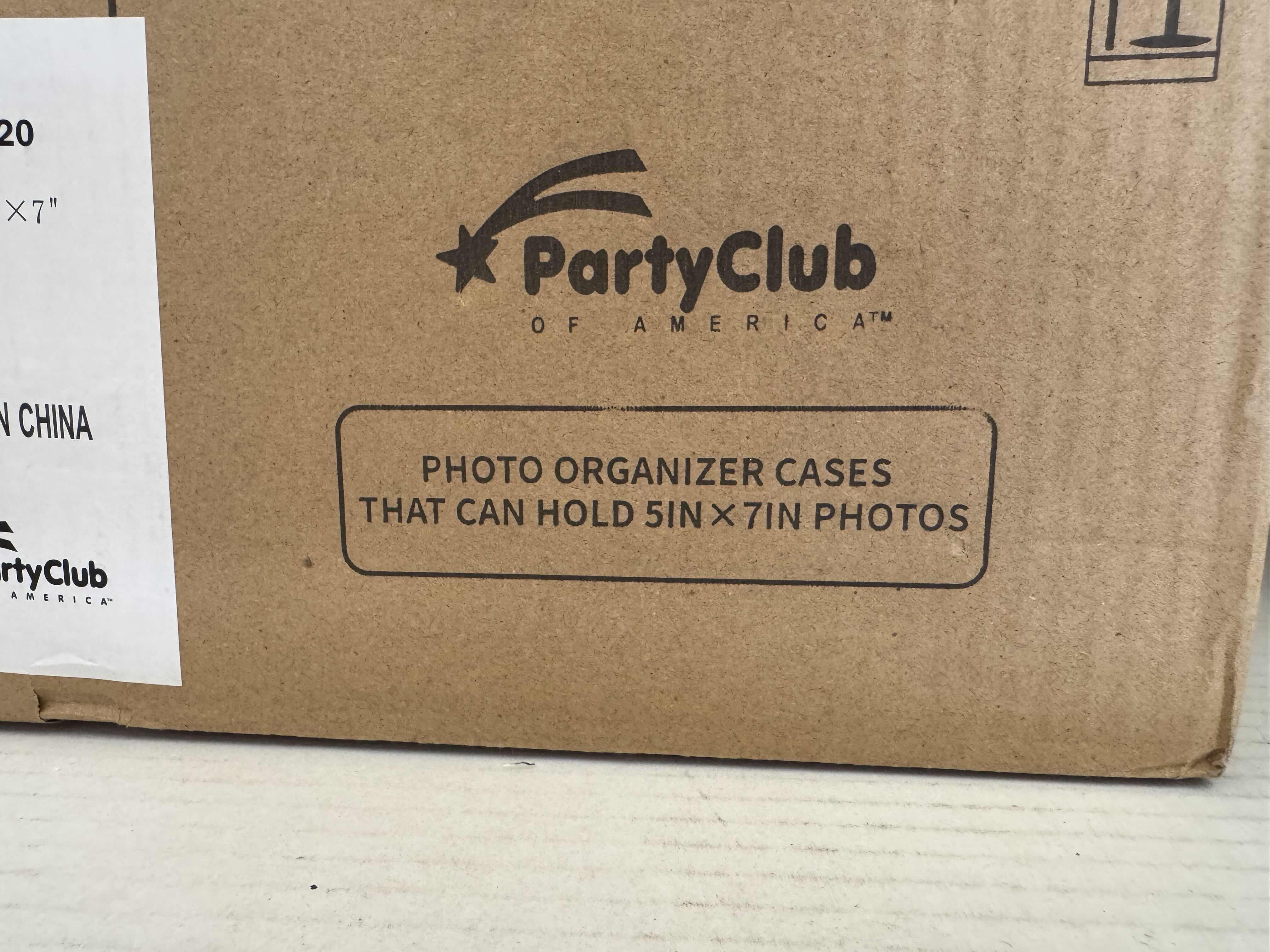 Photo 3 of 20-BRAND NEW PARTY CLUB OF AMERICA CLEAR PHOTO ORGANIZER CASES, HOLDS 5”X 7” PHOTOS