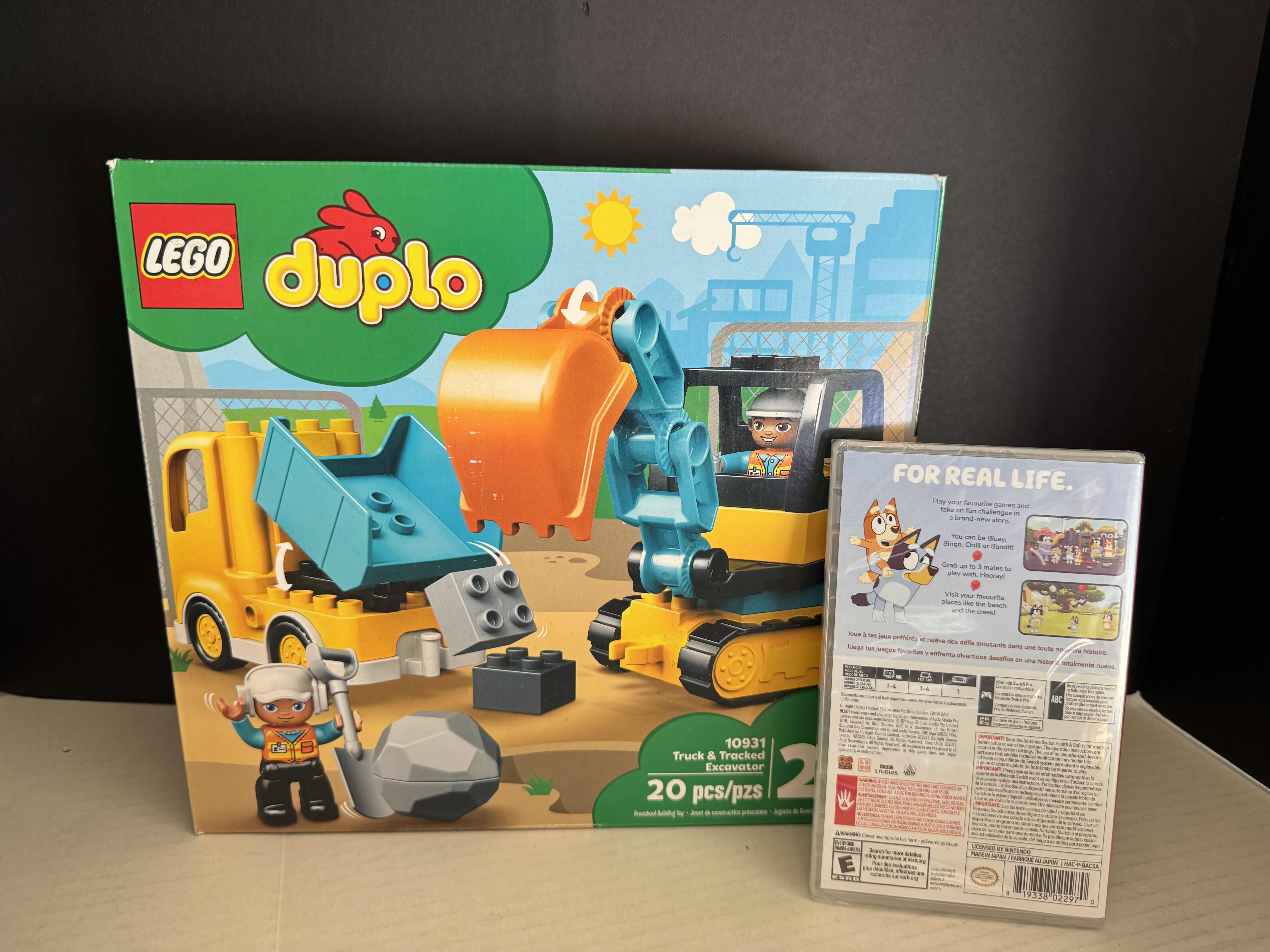 Photo 2 of BRAND NEW KIDS LEGO SET AND BLUEY VIDEO GAME