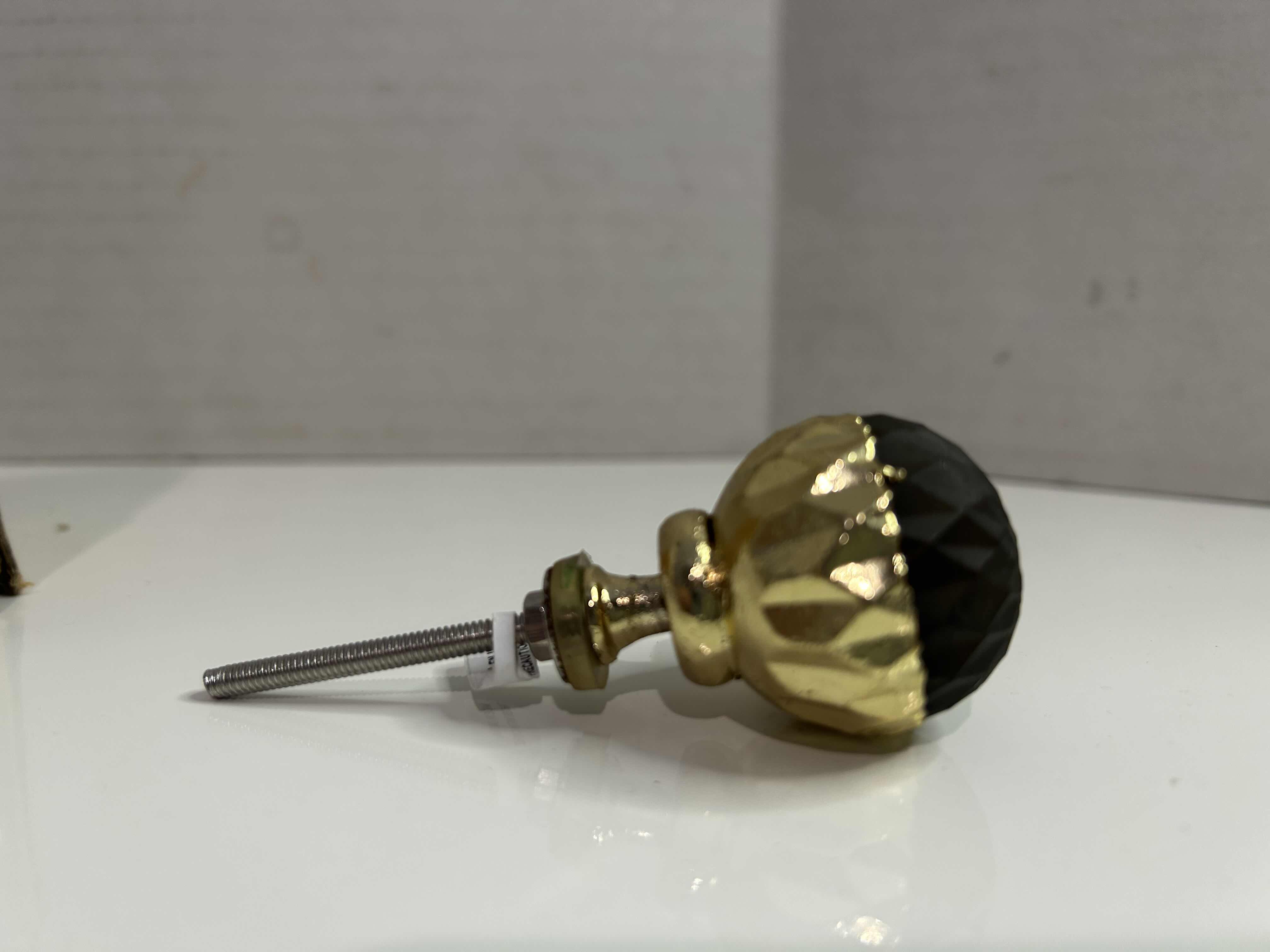 Photo 1 of BRAND NEW ANTHROPOLOGIE LUCINDA KNOBS IN BRONZE AND GREYISH BLACK SET OF 2 IN BOX