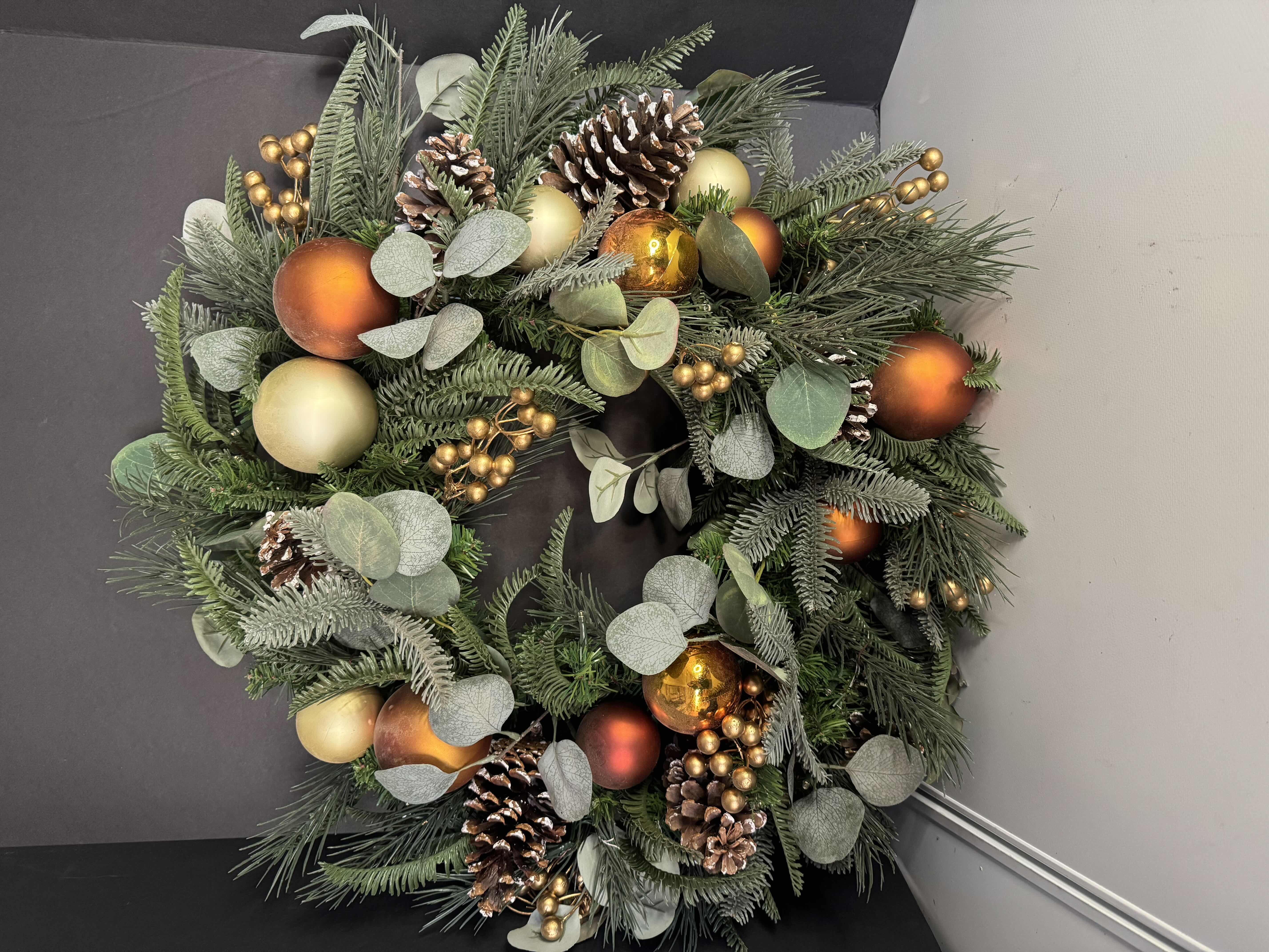 Photo 1 of 30” HOLIDAY WREATH IN STORAGE BAG