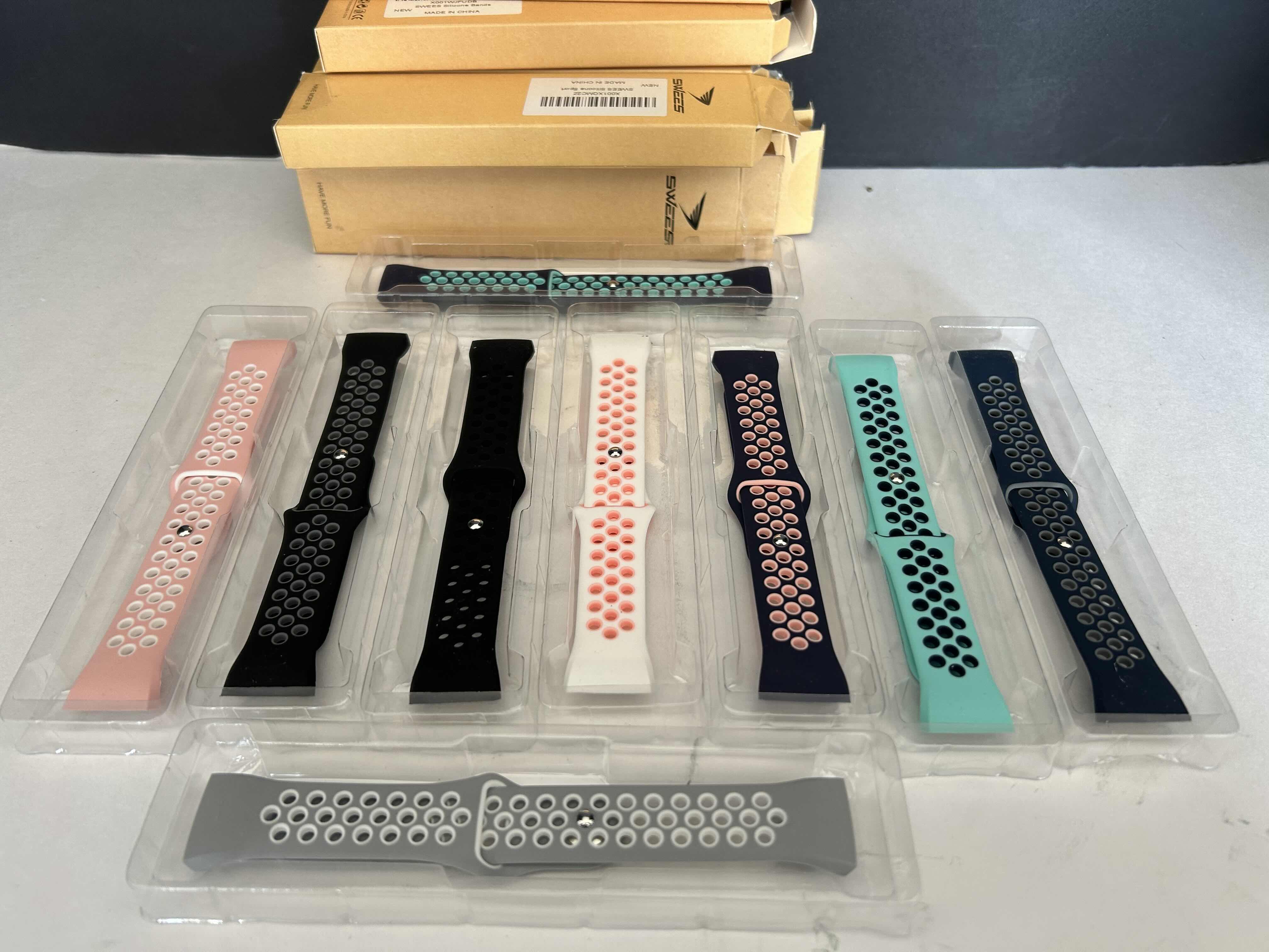 Photo 2 of 9 - BRAND NEW SILICONE WATCH BANDS