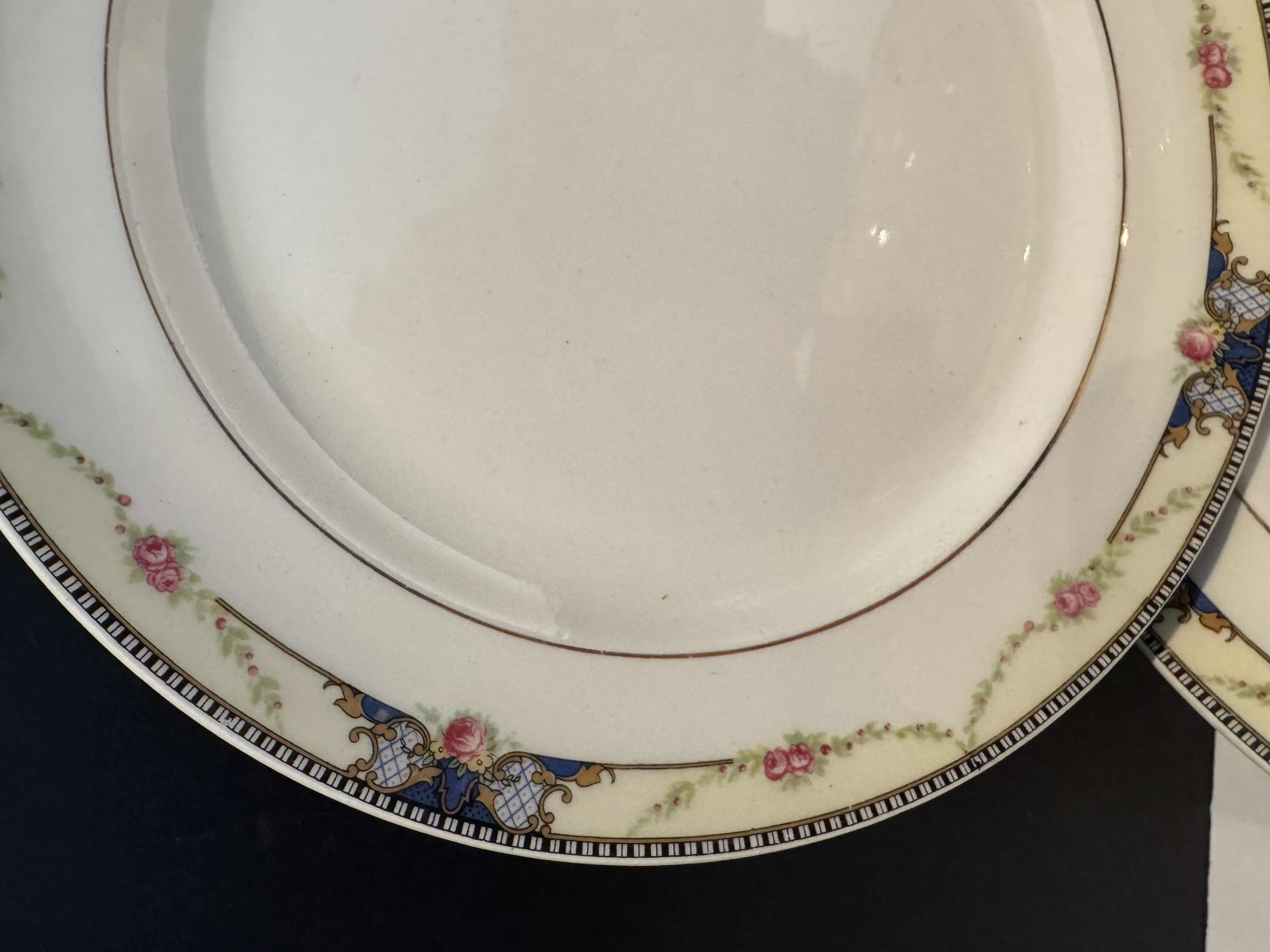 Photo 2 of 11-UNIVERSAL CAMBRIDGE 7” SALAD PLATES