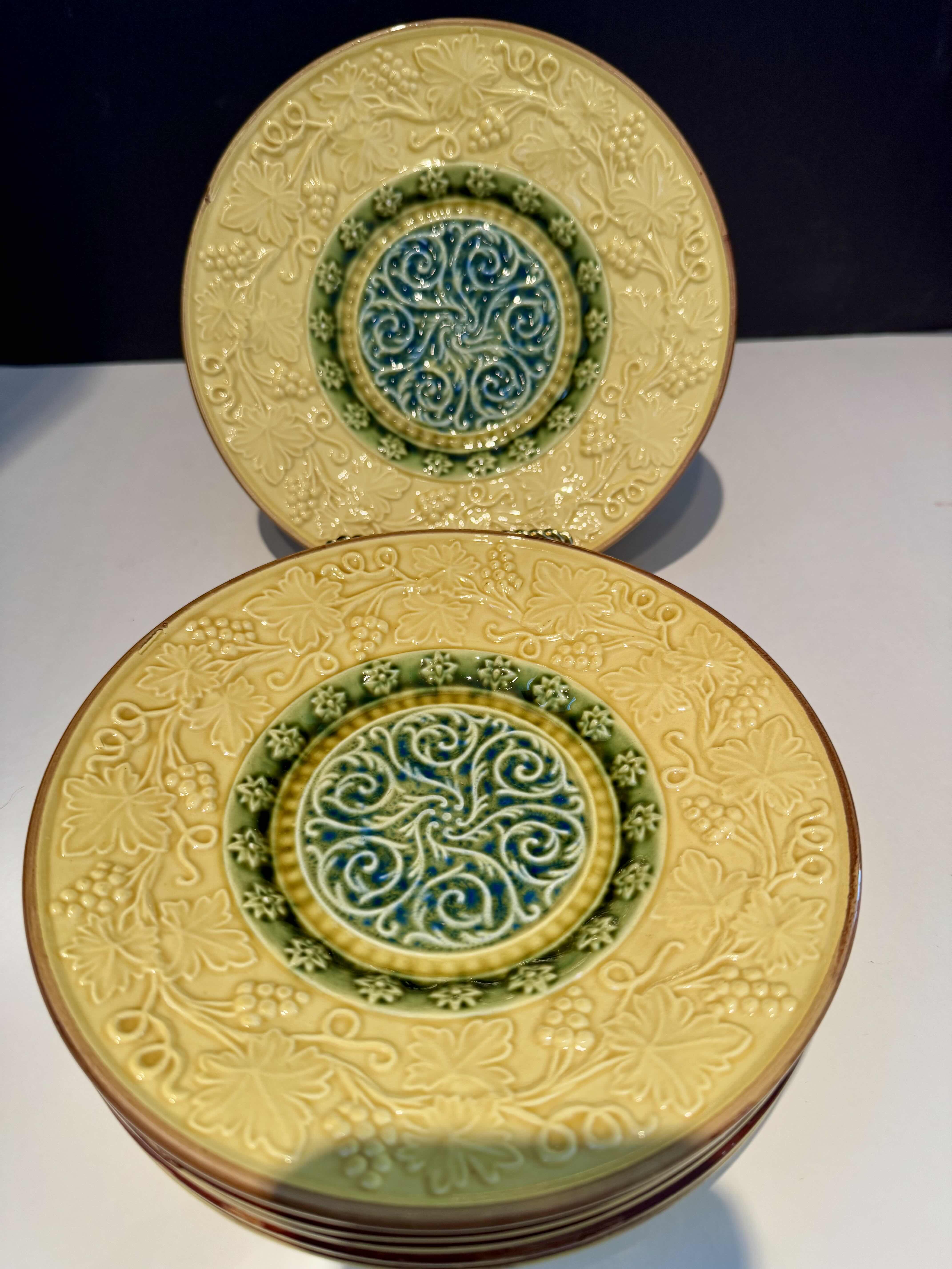 Photo 3 of 6- MAJOLICA 8” PLATES