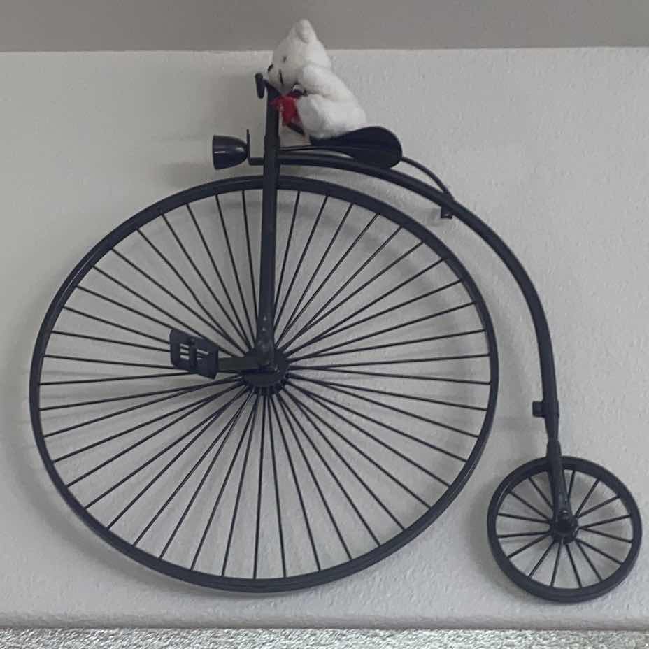 Photo 1 of BICYCLE ON WALL DECOR H 36”