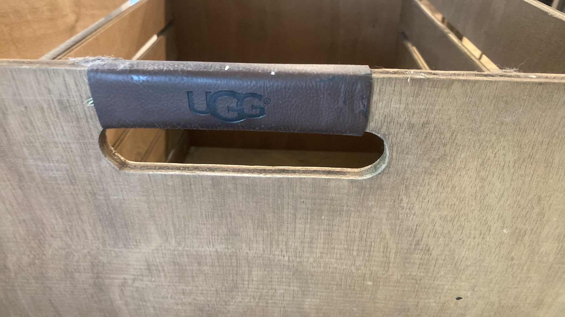 Photo 3 of 3 UGG CRATES LARGEST 24” x 18” x 17”