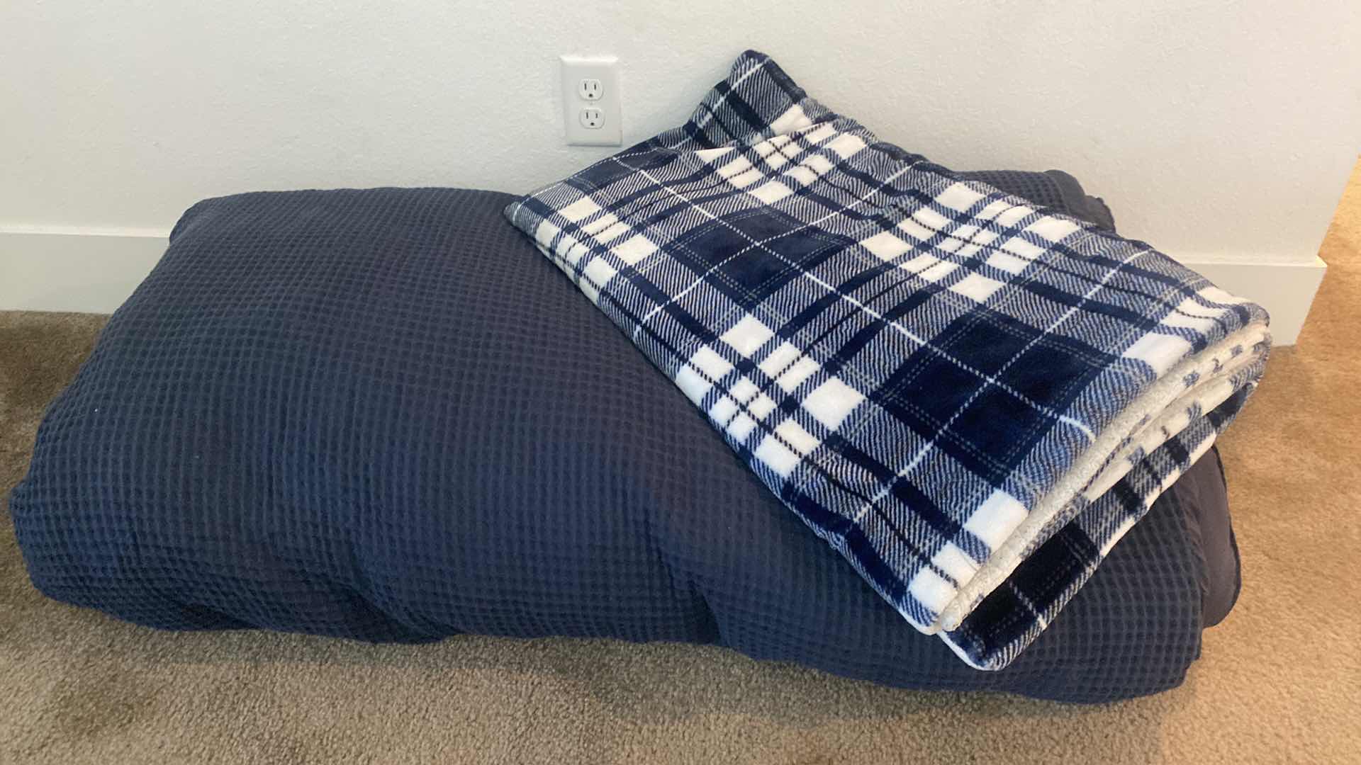 Photo 1 of NAVY BLUE KING COMFORTER AND PLAID BLANKET