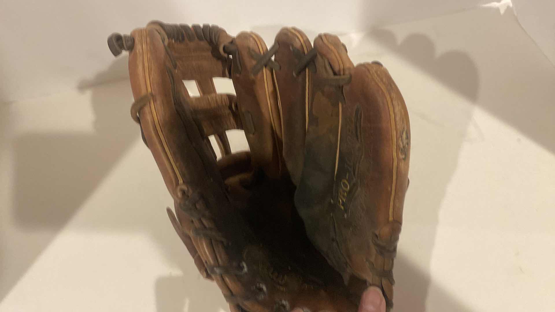 Photo 1 of RAWLINGS BASEBALL GLOVE